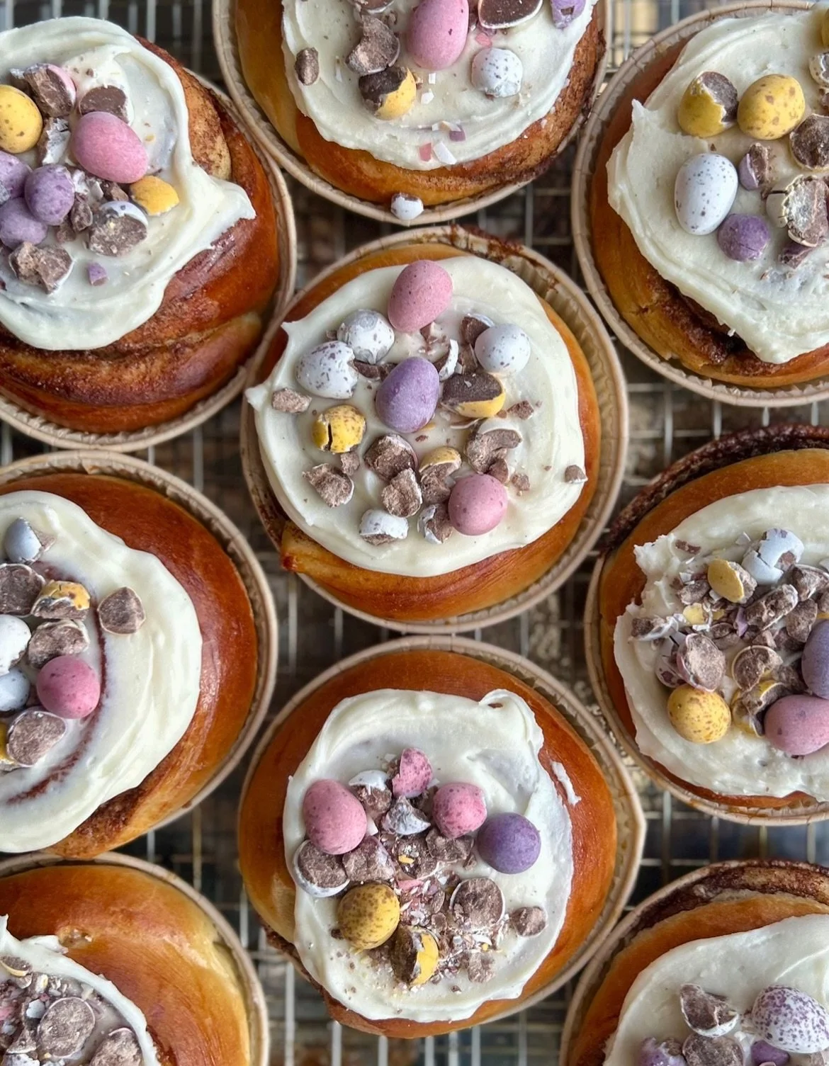 Such a busy Easter weekend! First collab with @ace_brewbar absolutely smashed, some stunning cakes delivered to @leonis_malton, and some very exciting news to come next week! Let&rsquo;s do it all again this week 👏🏻

If you fancy something g like t