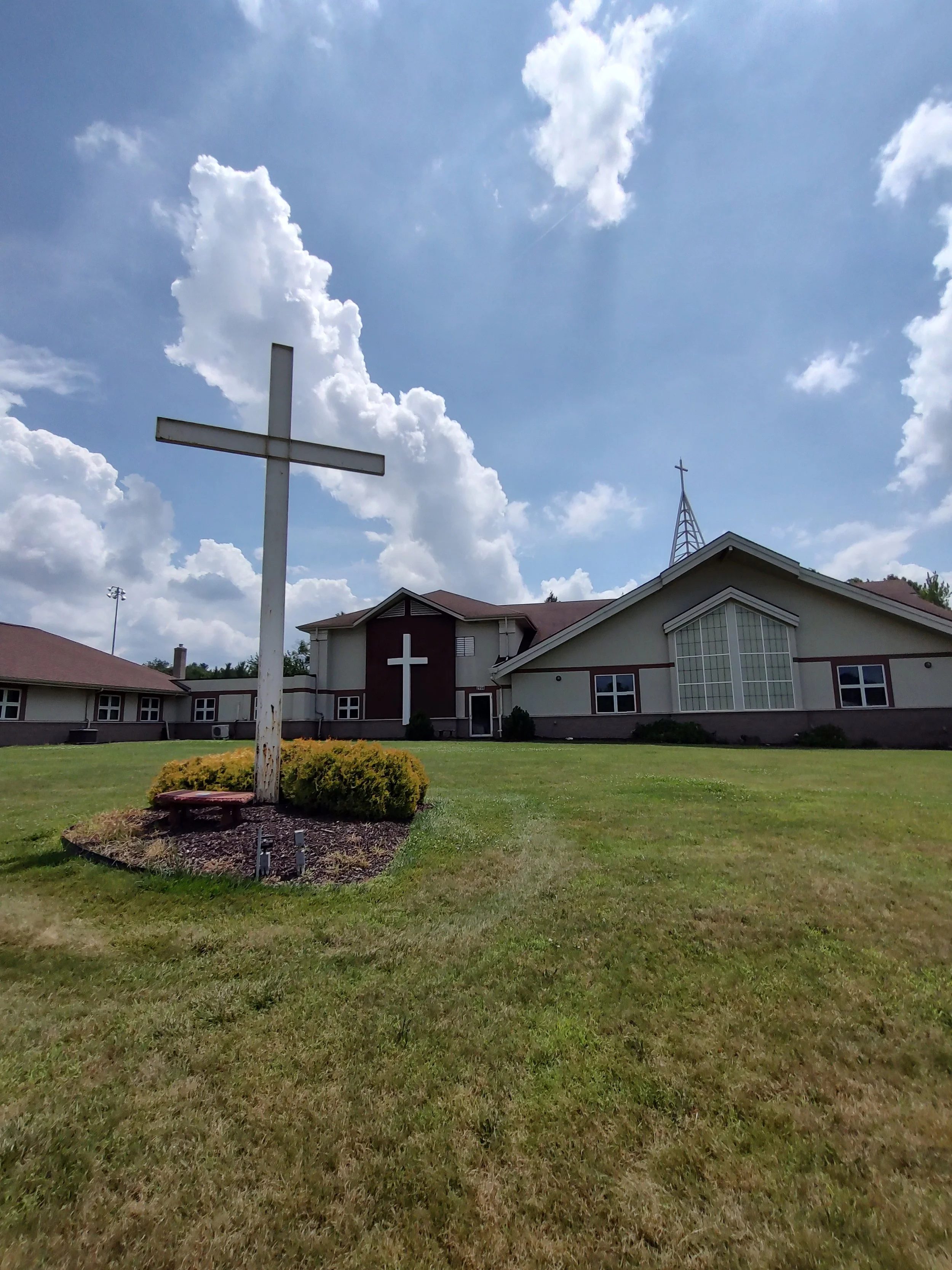Front lawn view of Christ Lutheran Church Building