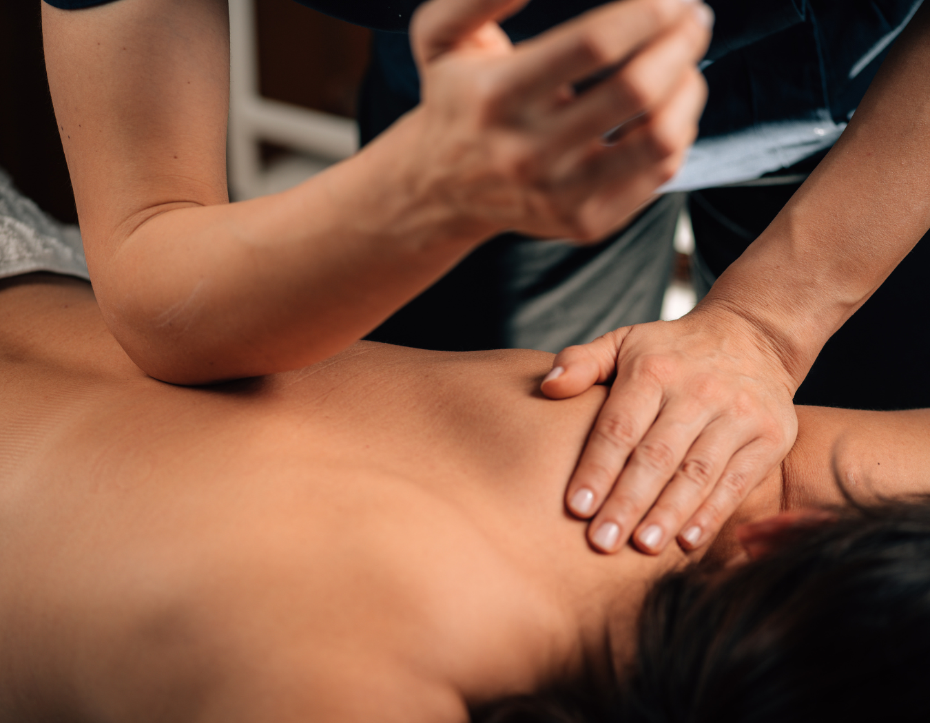 The Art and Science of Holistic Bodywork: Enhancing Wellness through Therapeutic Touch