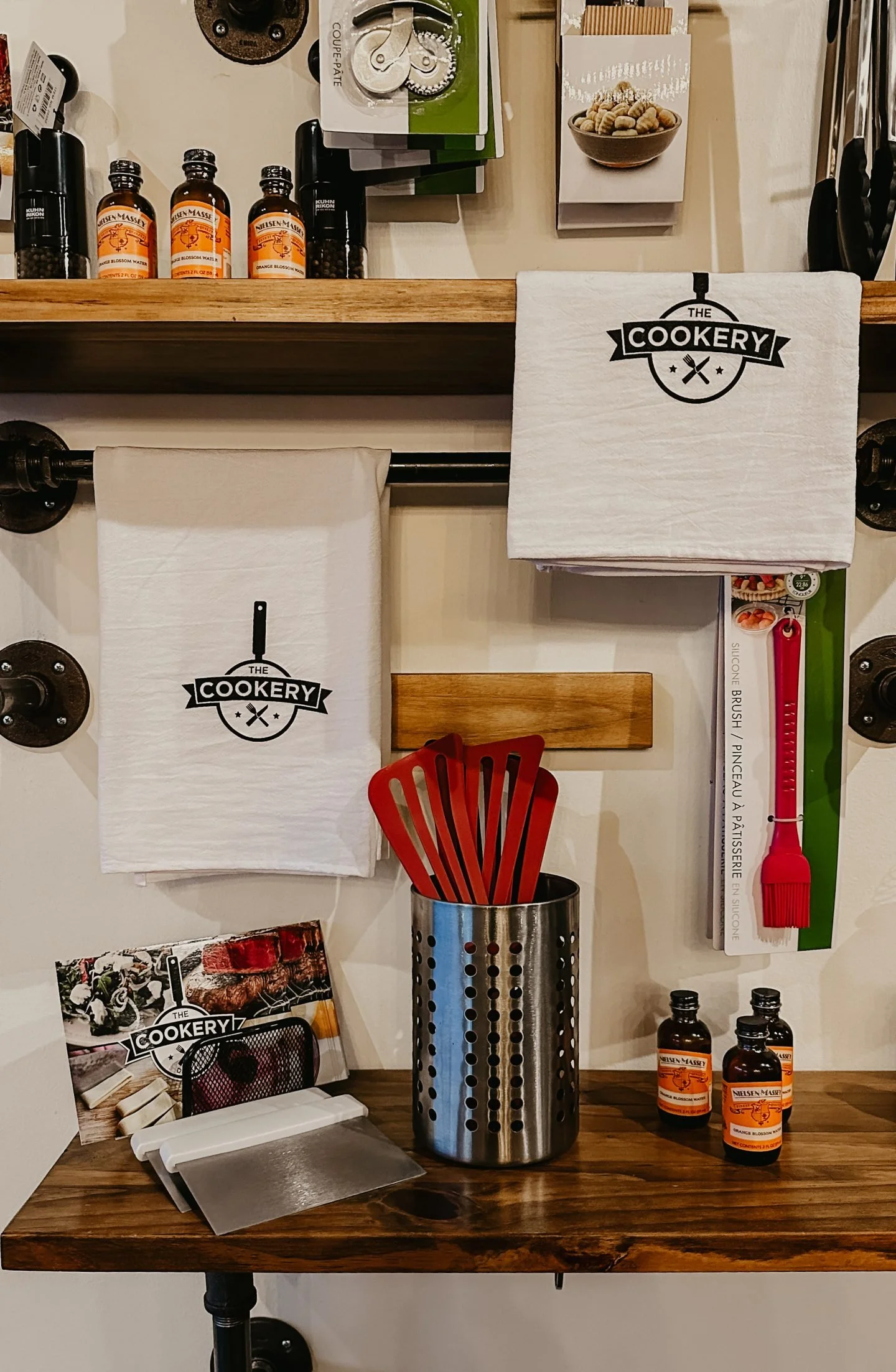 A retail shop to purchase utensils for home!