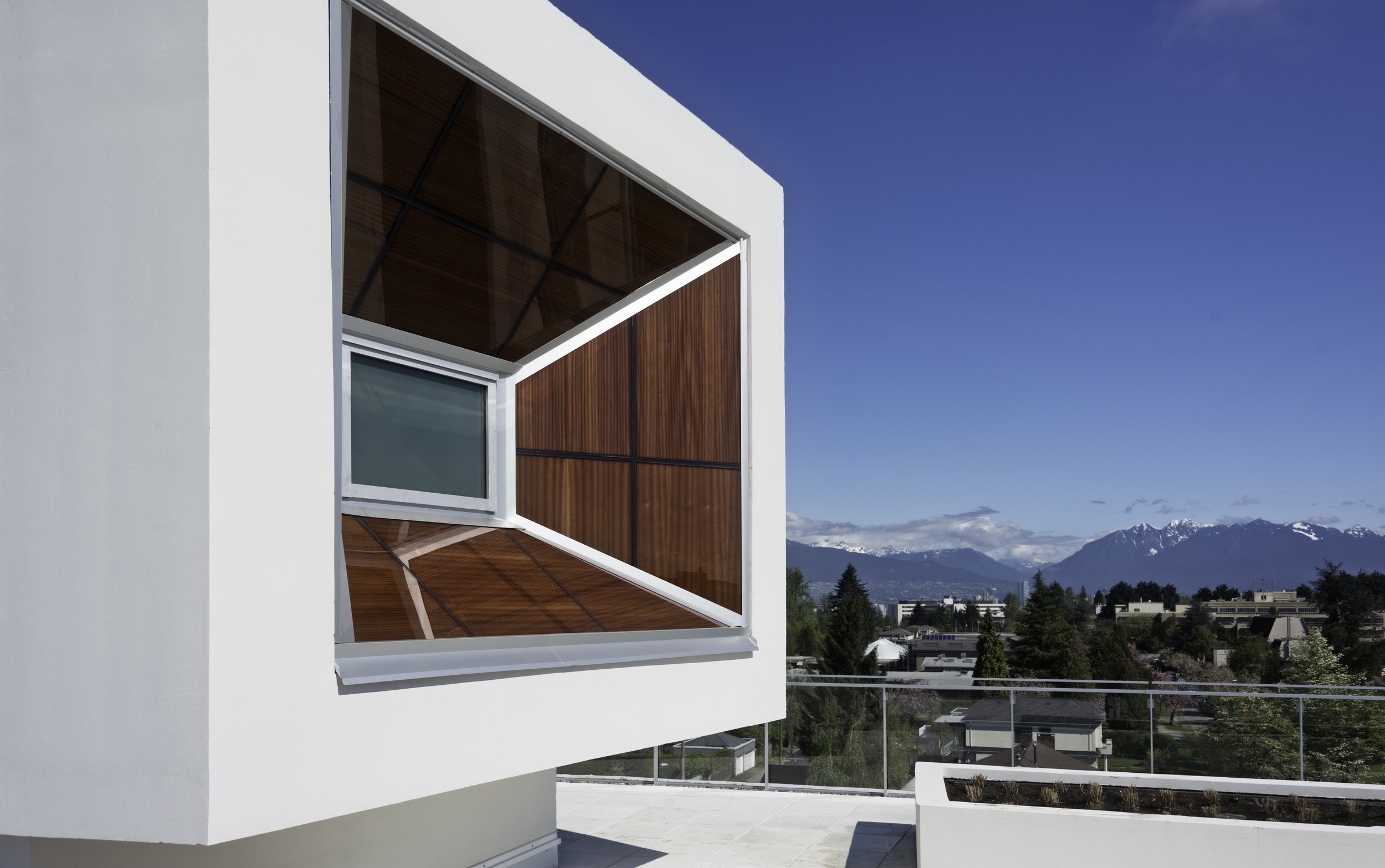 Aperture-roof-2.jpg