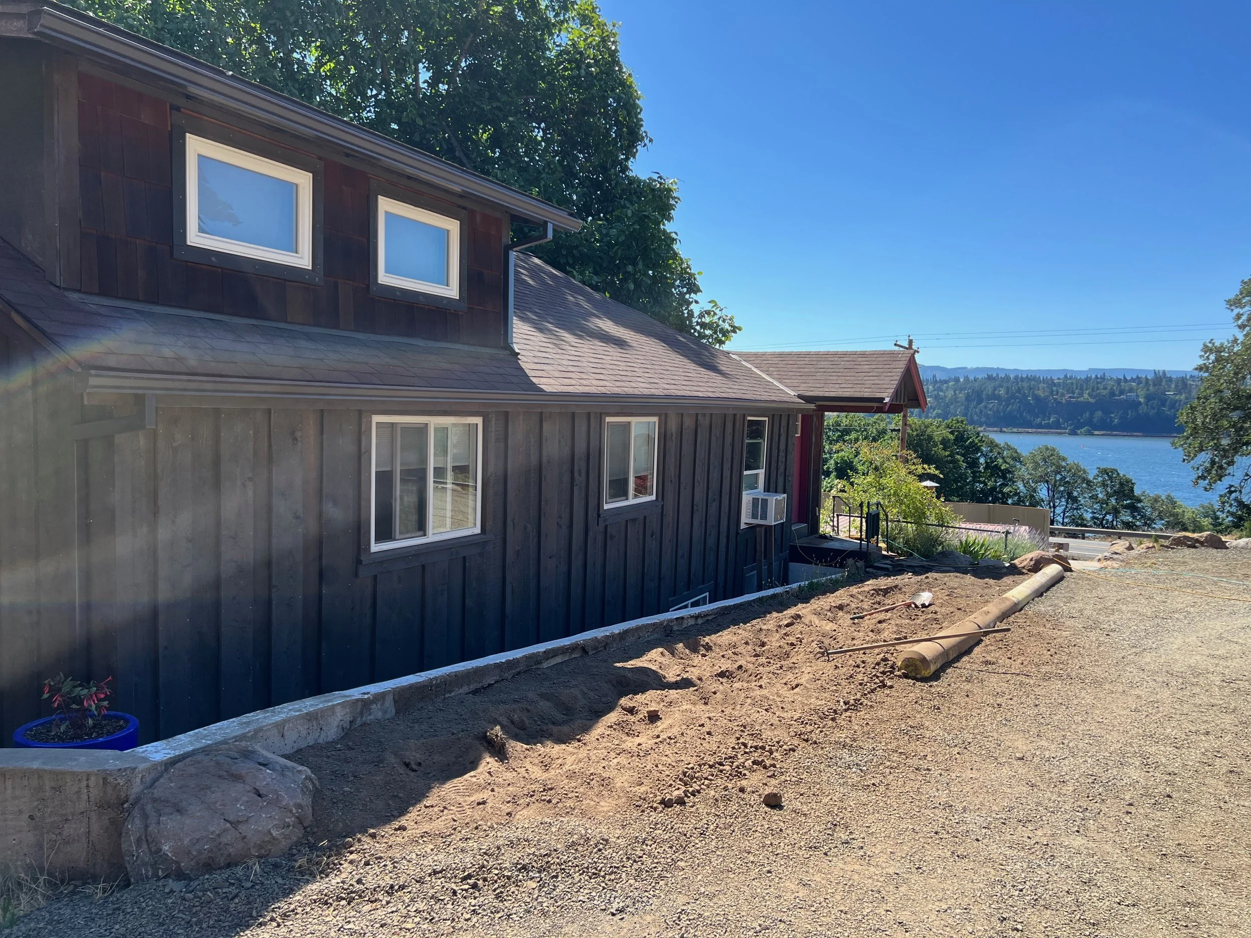 Before and after garden transformation by Garden Riot Designs, Underwood, Oregon 