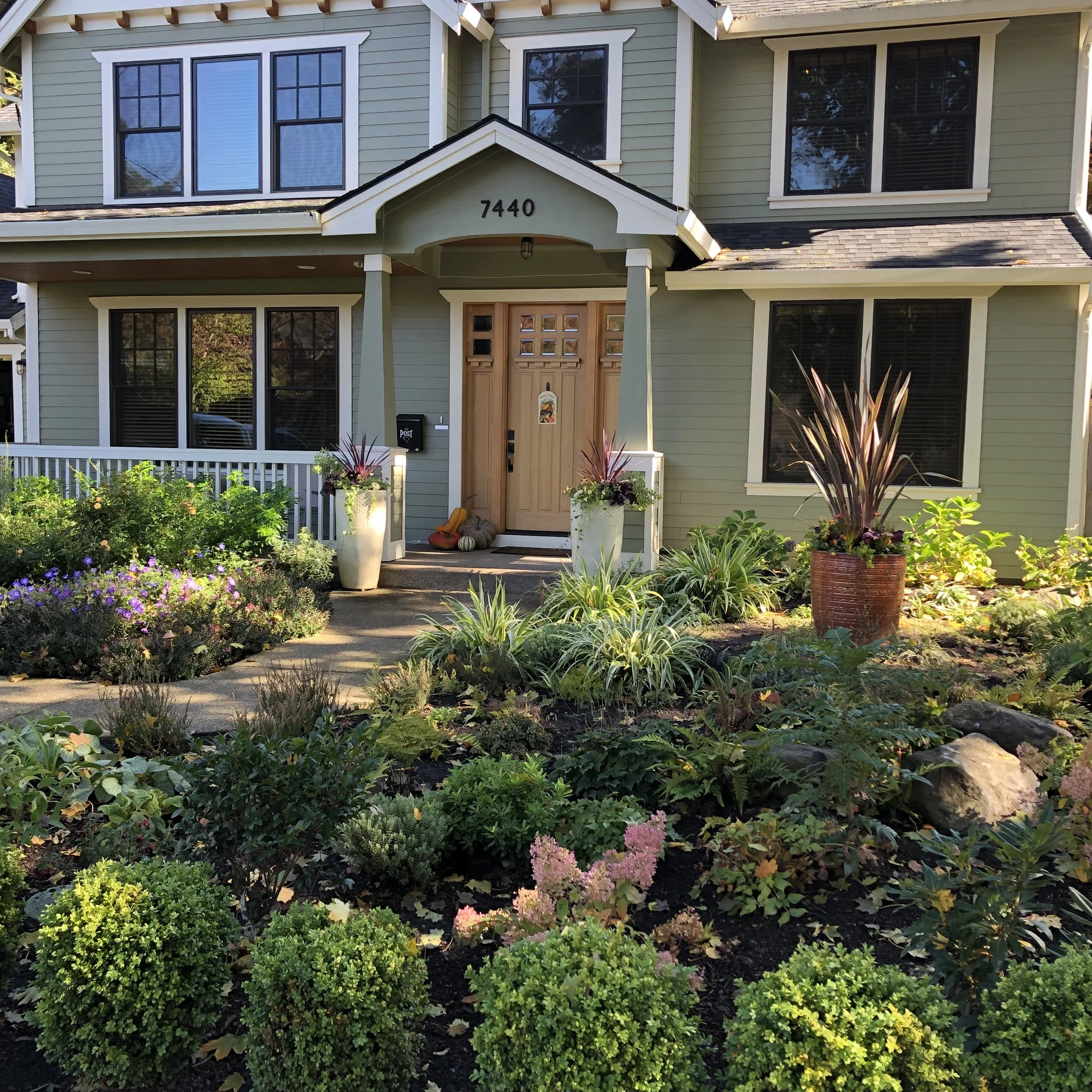 No-lawn perennial landscape design by Garden Riot Designs, Pacific Northwest 