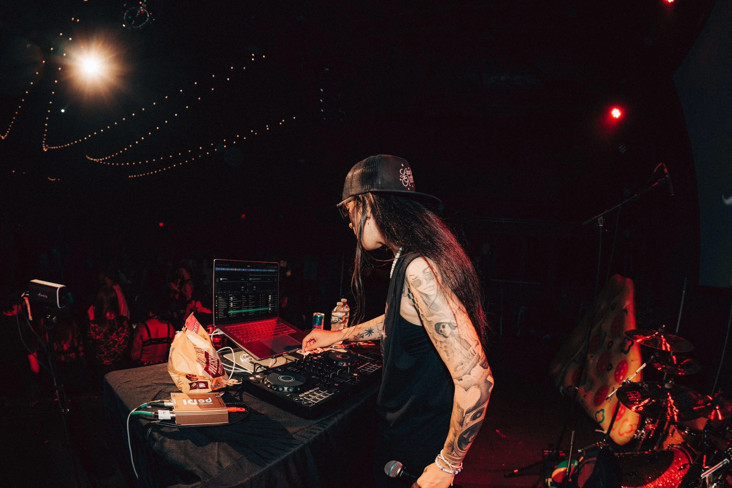 by @Danielzvisual-19.jpg