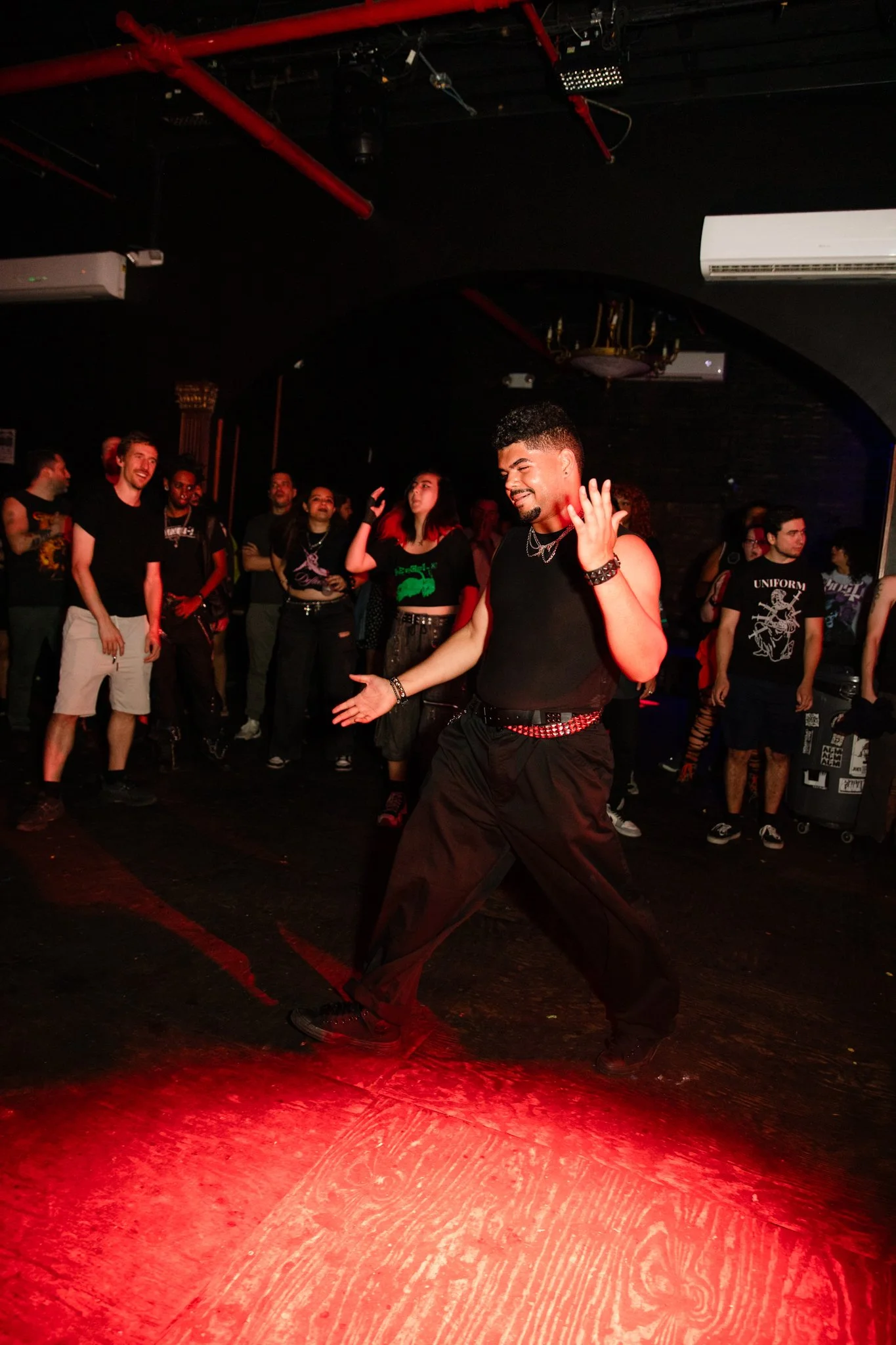 HOUSEOFHEAVY25.jpg