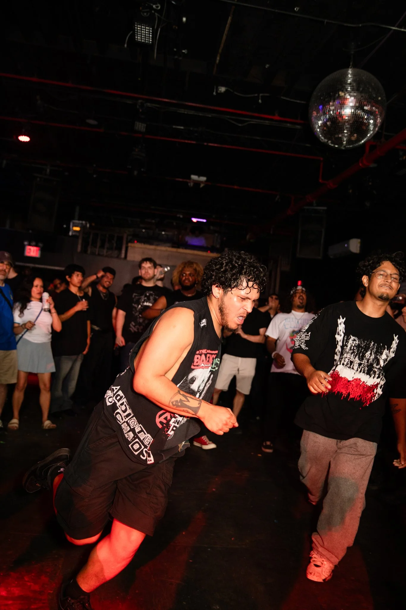 HOUSEOFHEAVY30.jpg