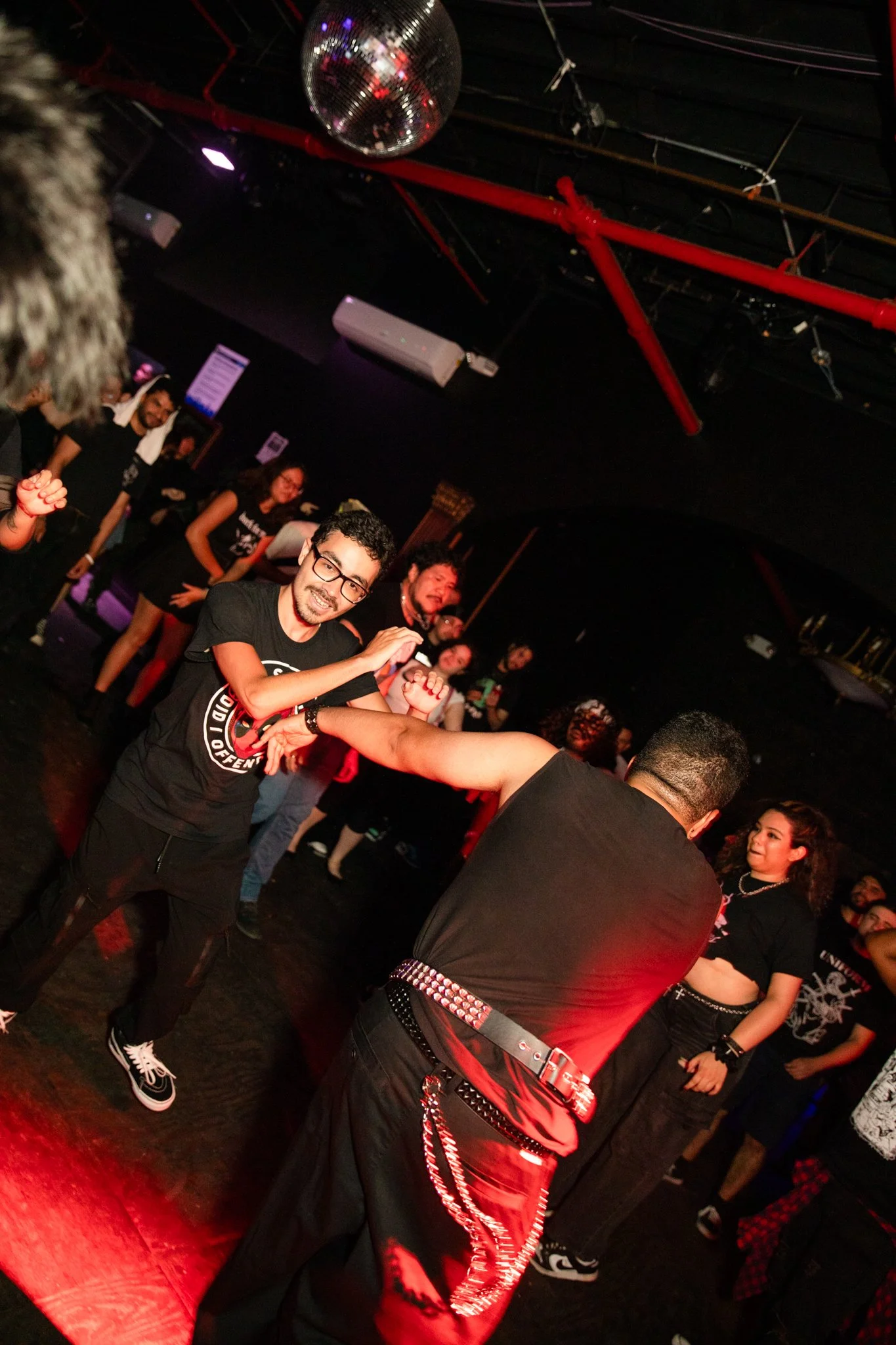 HOUSEOFHEAVY16.jpg