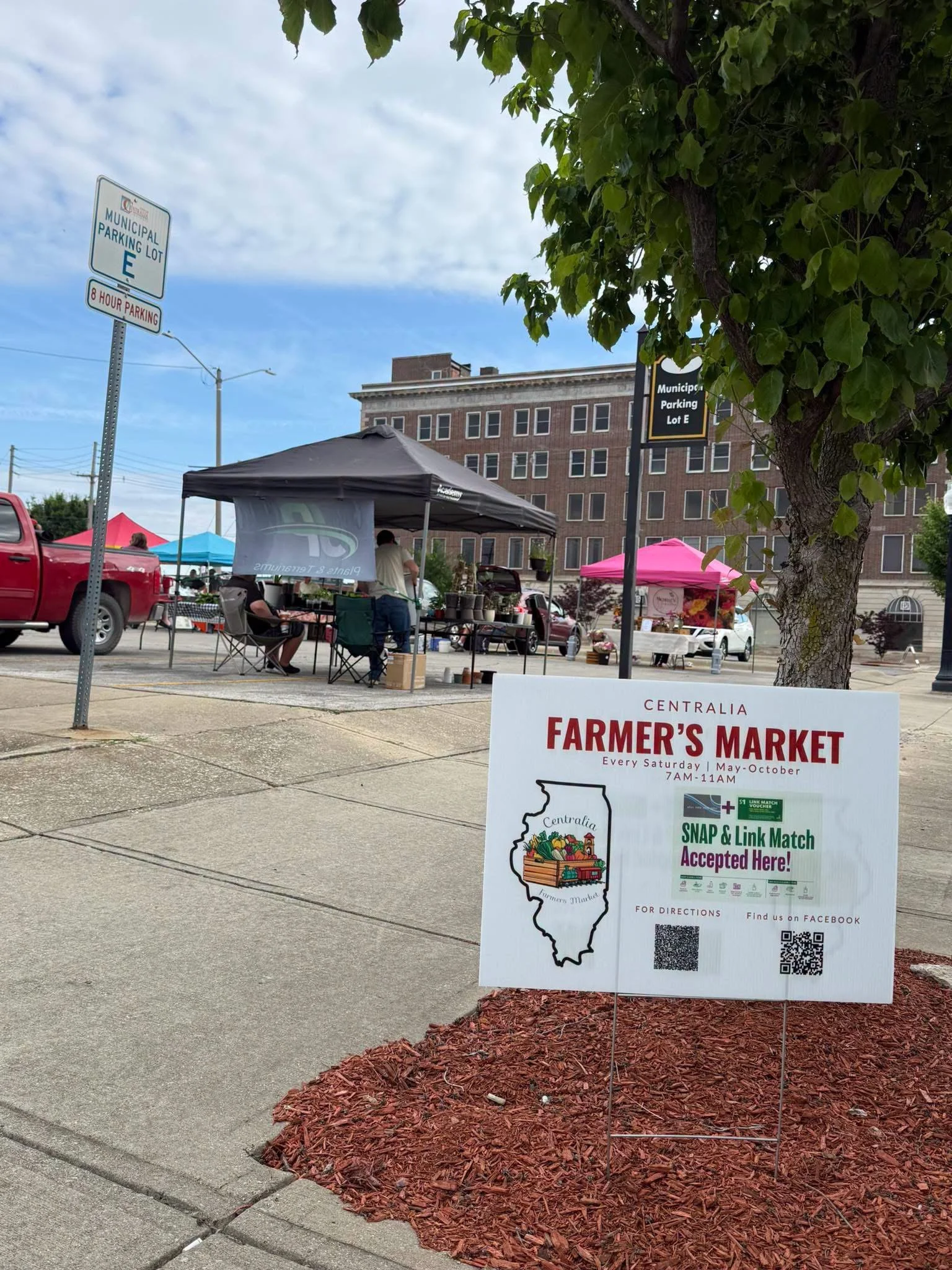 Farmer's Market in Downtown 
