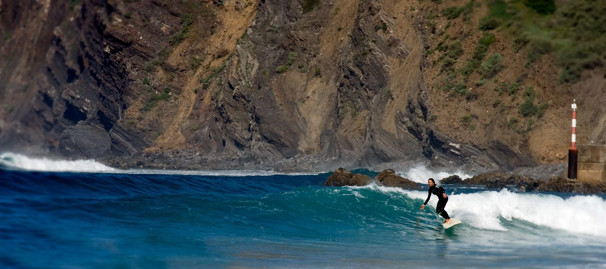 surfing portugal website-3.jpg