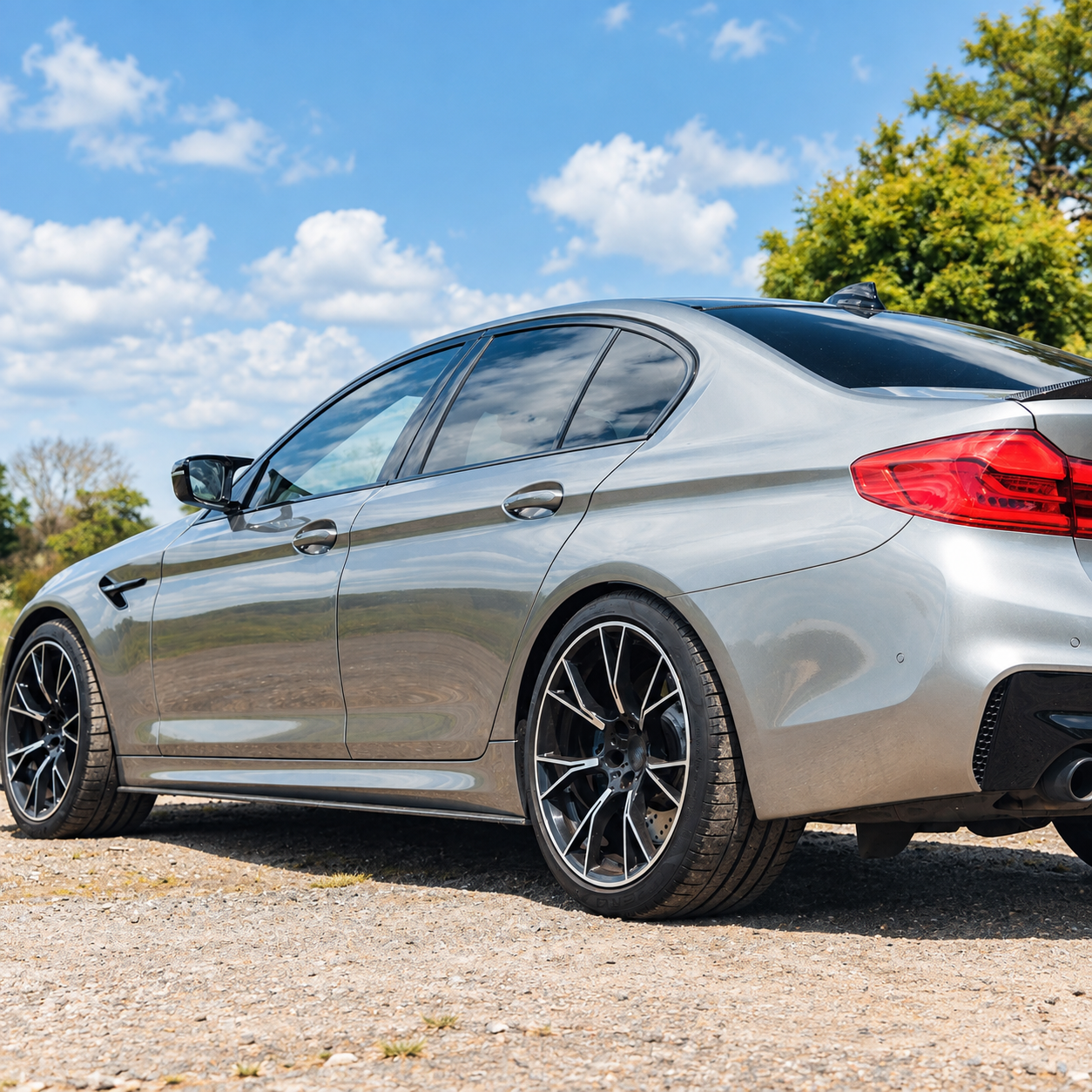 G30/F90 M-Style 1-Piece Side Skirts