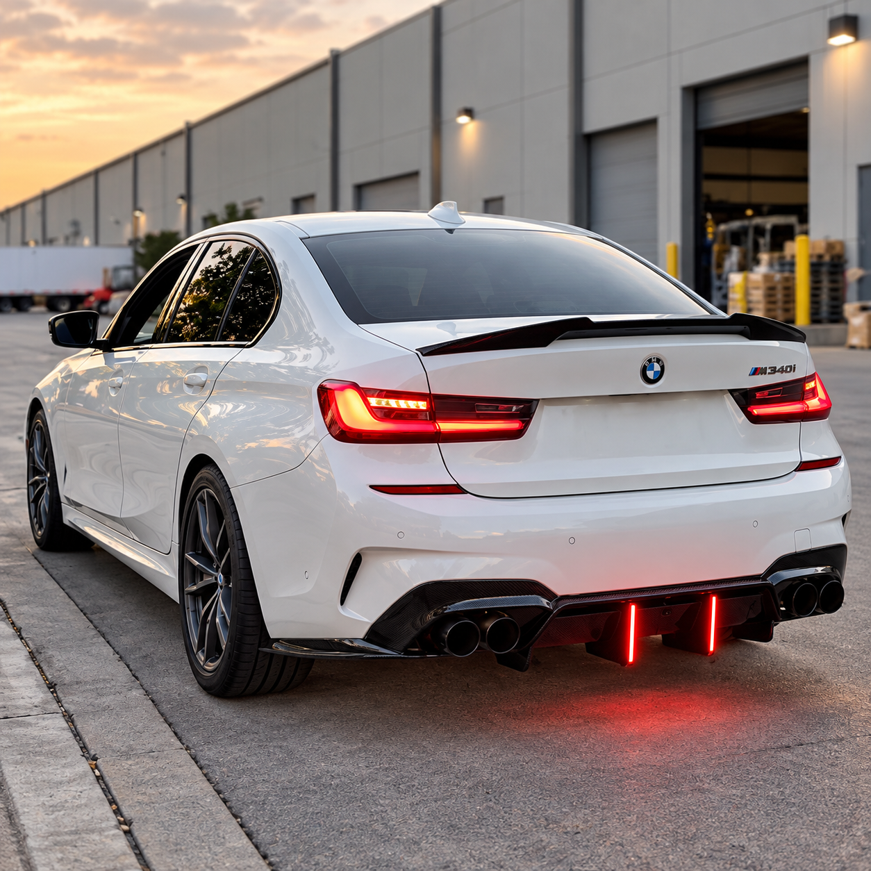 G20 M340i Pre-LCI M Performance-Style LED Rear Diffuser V4