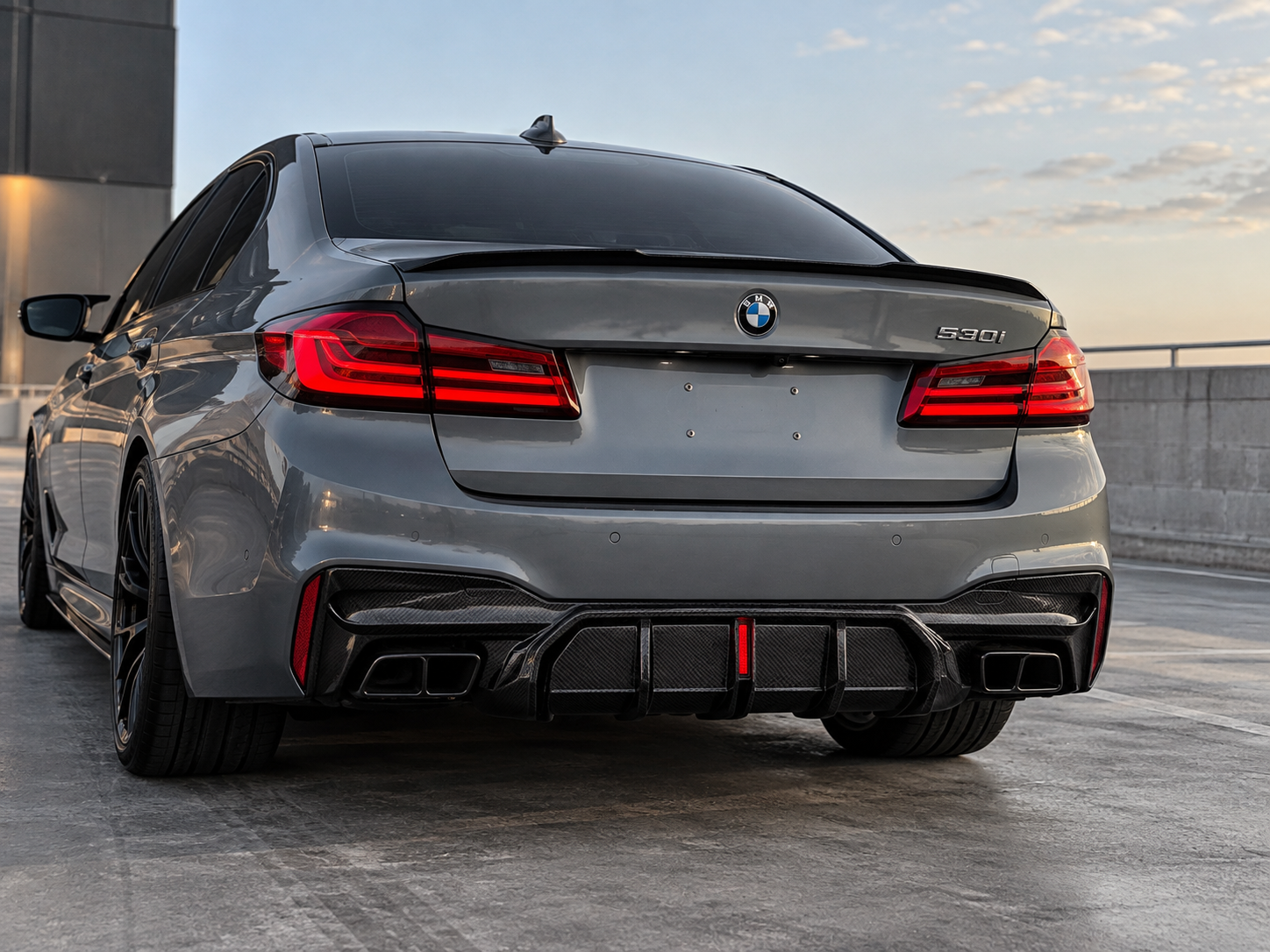 G30 M5-Style LED Rear Diffuser V2.1