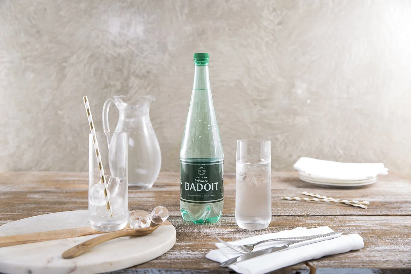 BADOIT Plain Shallow Focus-1.jpg