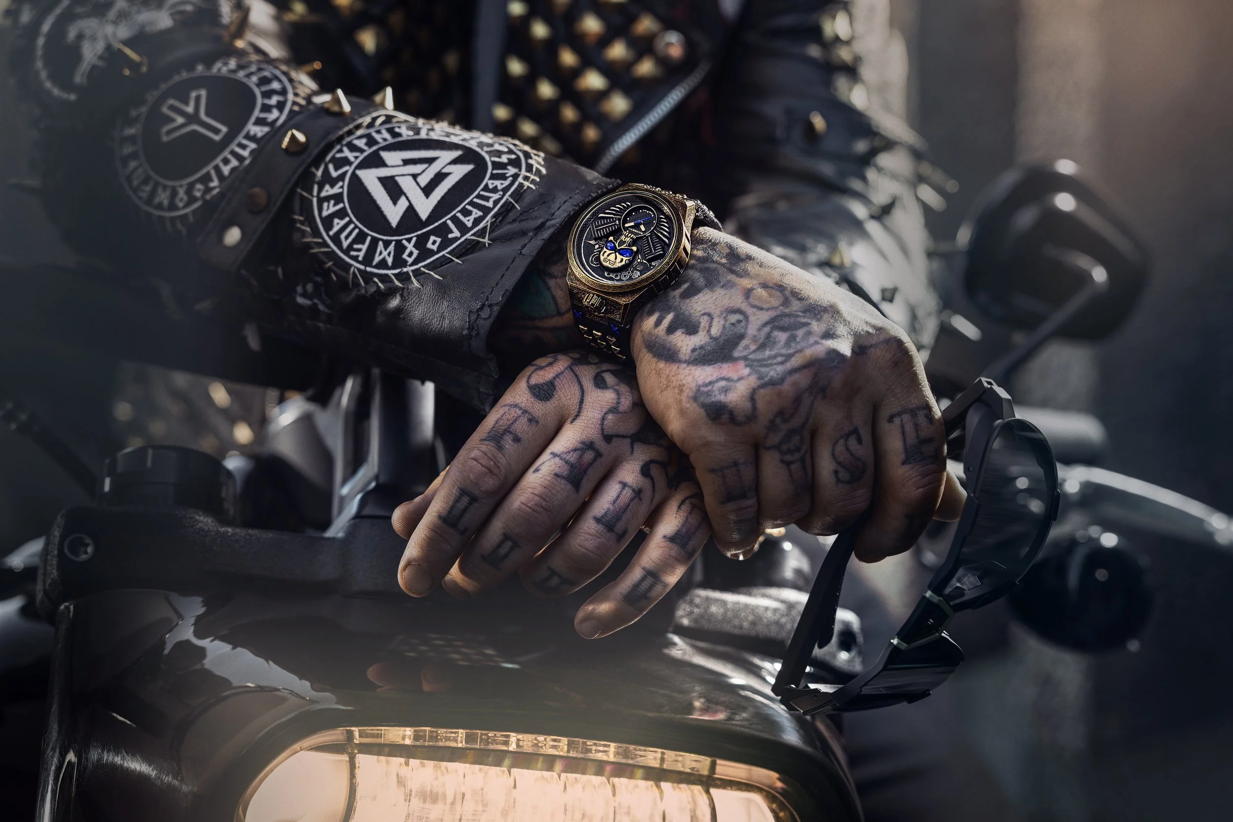 BRONZE_&_BLUE_SKULL_WATCH_LOCATION_13_V2 copy.jpeg