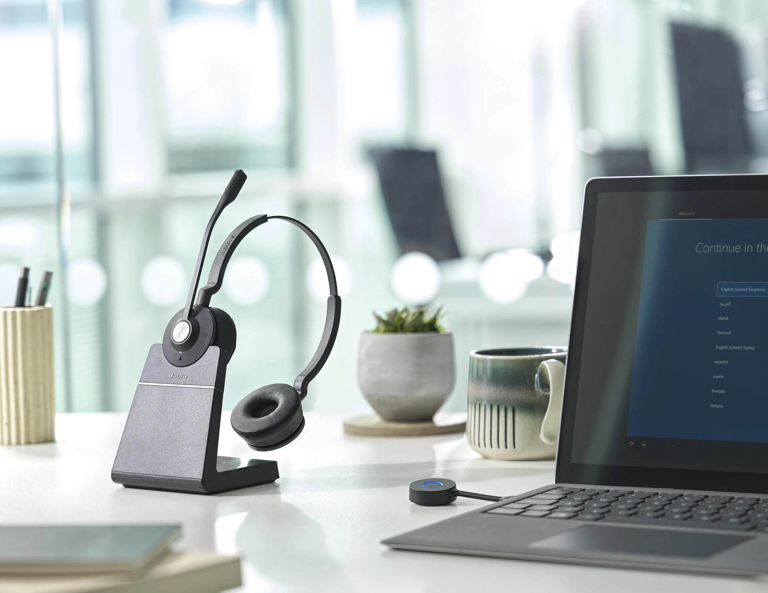 JABRA MAPLE OFFICE DOCK STEREO UC V1.jpg