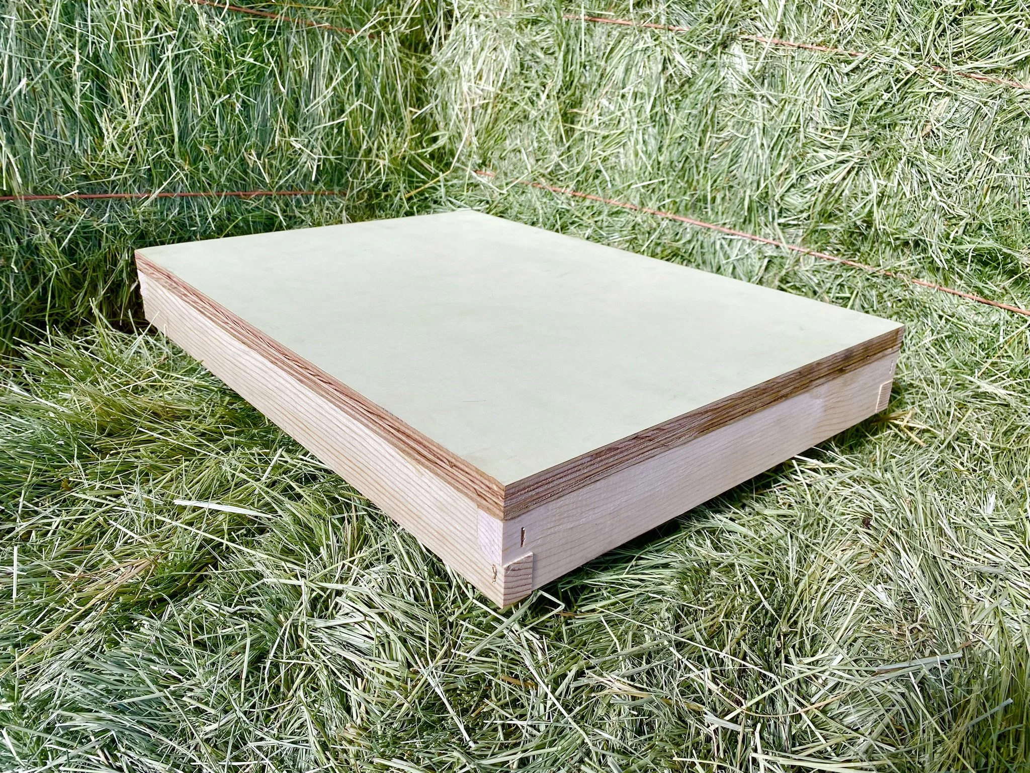 Telescoping Cover - 8 Frame Assembled