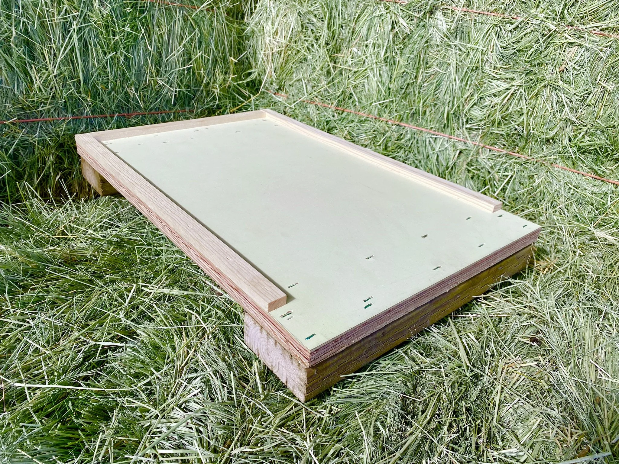 Bottom Board - 8 Frame Assembled