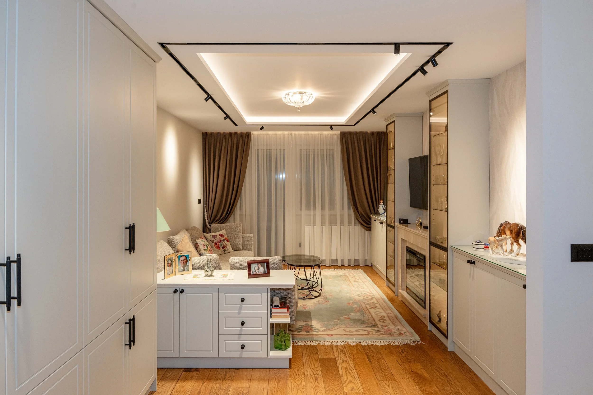 •	arhitektonska rasveta  •	arhitektonsko osvetljenje  •	projektovanje osvetljenja  •	lighting design  •	architectural lighting  •	iluminacija objekata  •	profesionalna rasveta