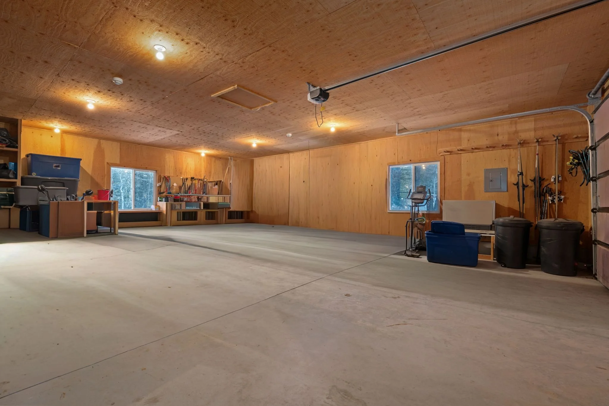 mls_5450 Dry Henderson Garage Cleaned-1.jpg
