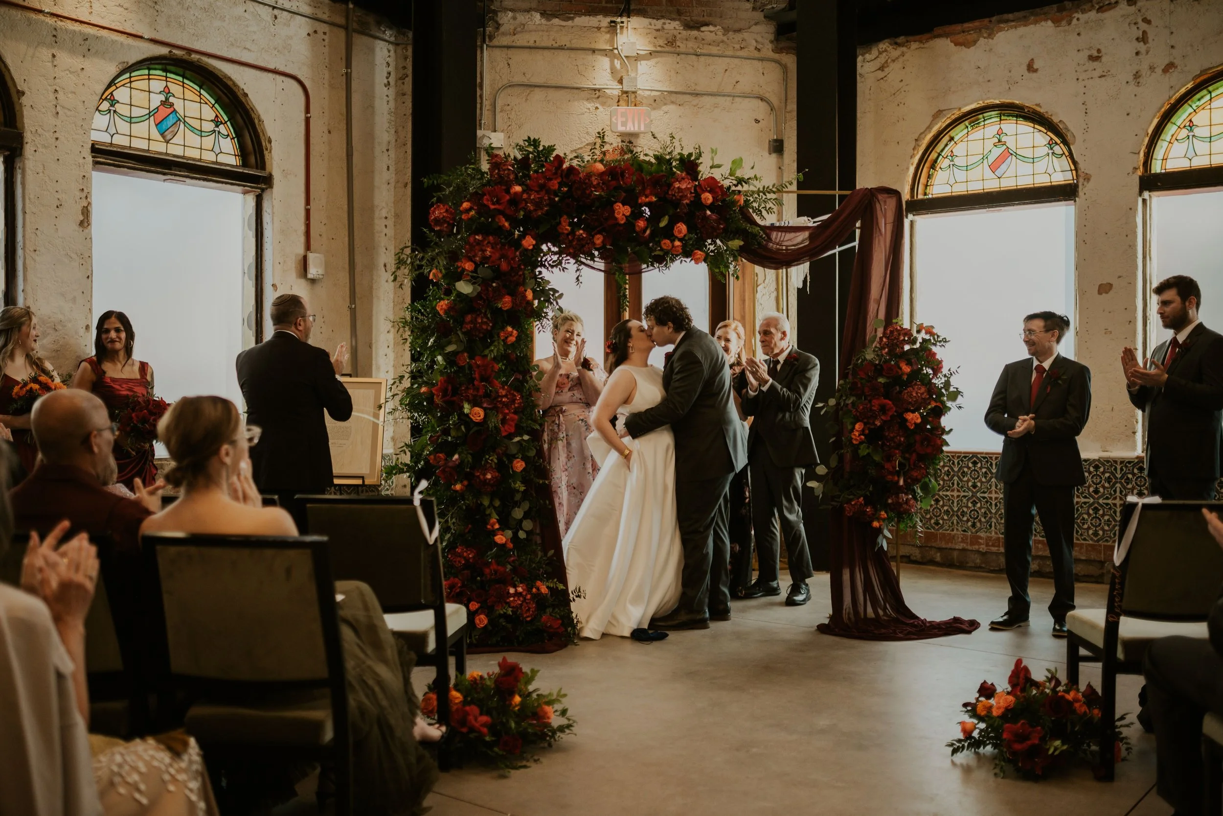 Erin and Matthew- a Joyful Jewish Wedding Celebration at Hotel Haya