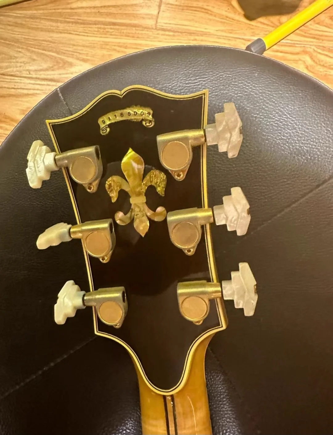 Gibson J250 Édition limitée 12/101