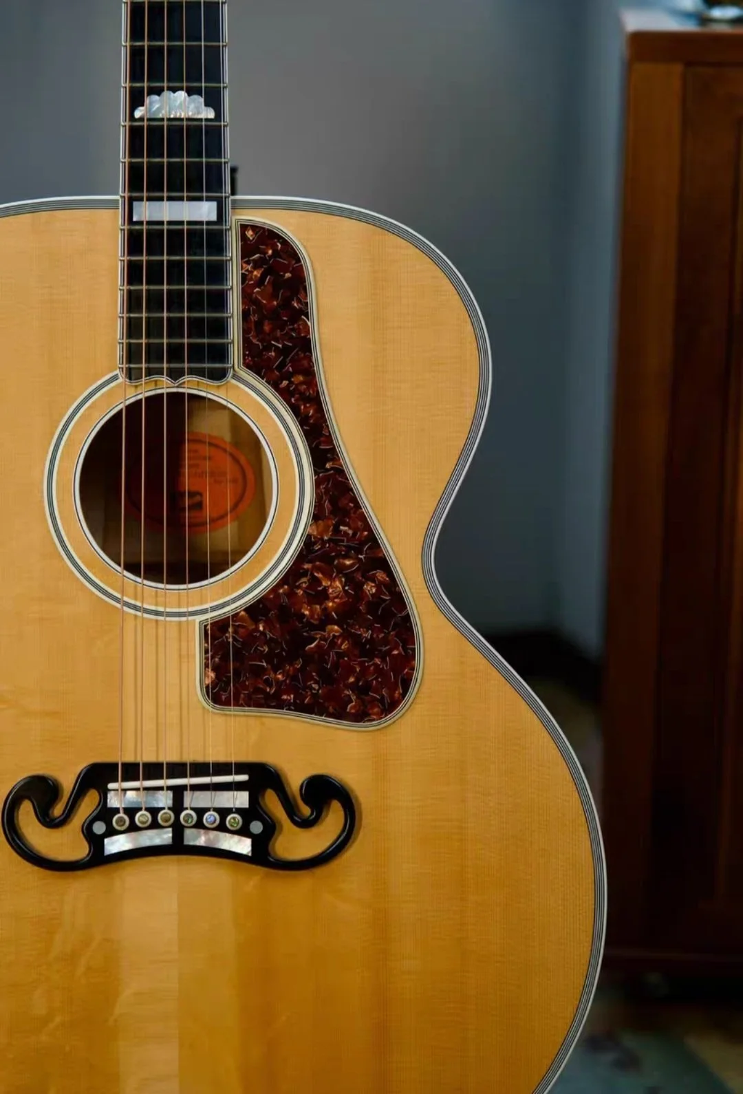 GIBSON9.jpeg