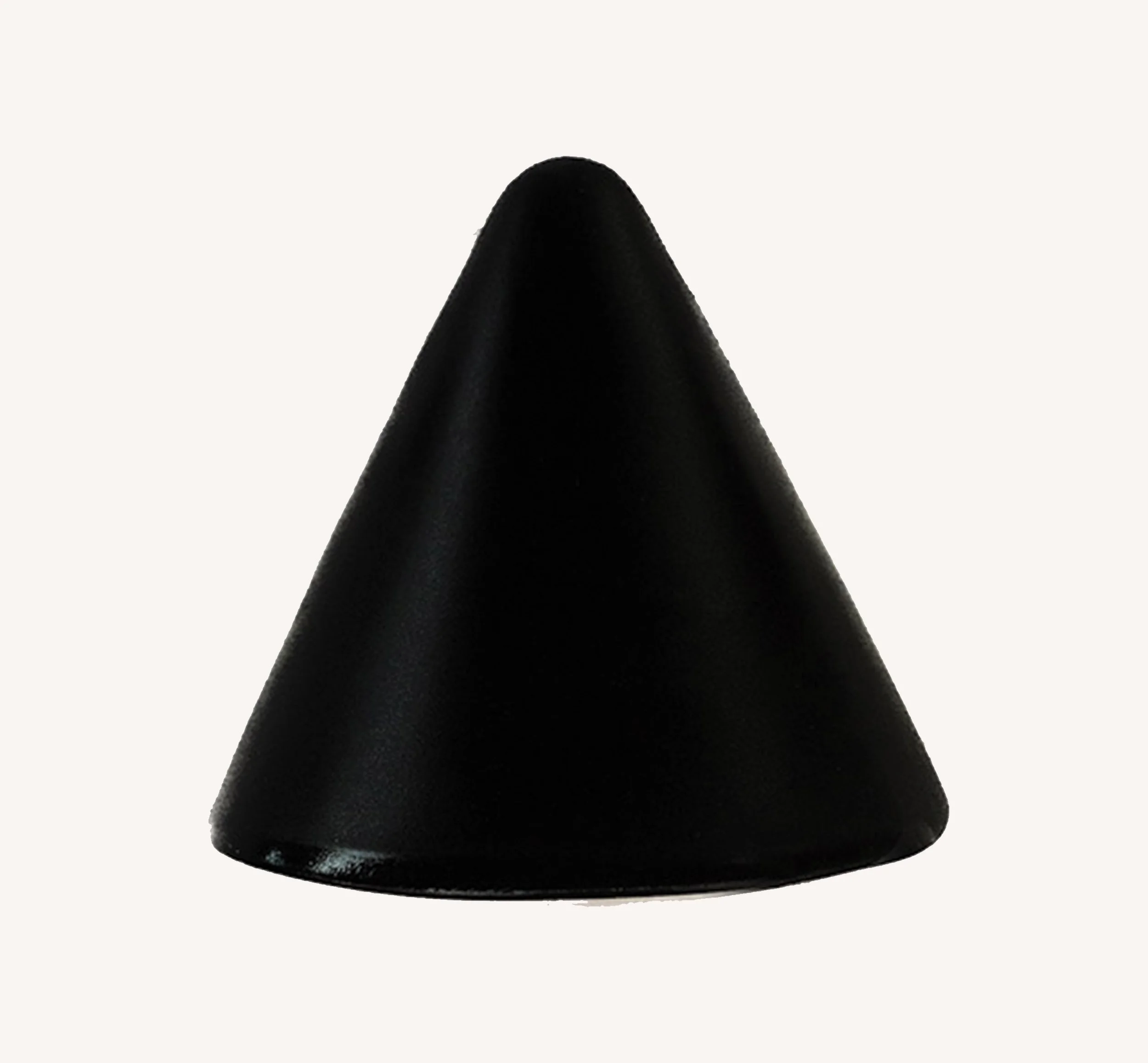 820-black.jpg