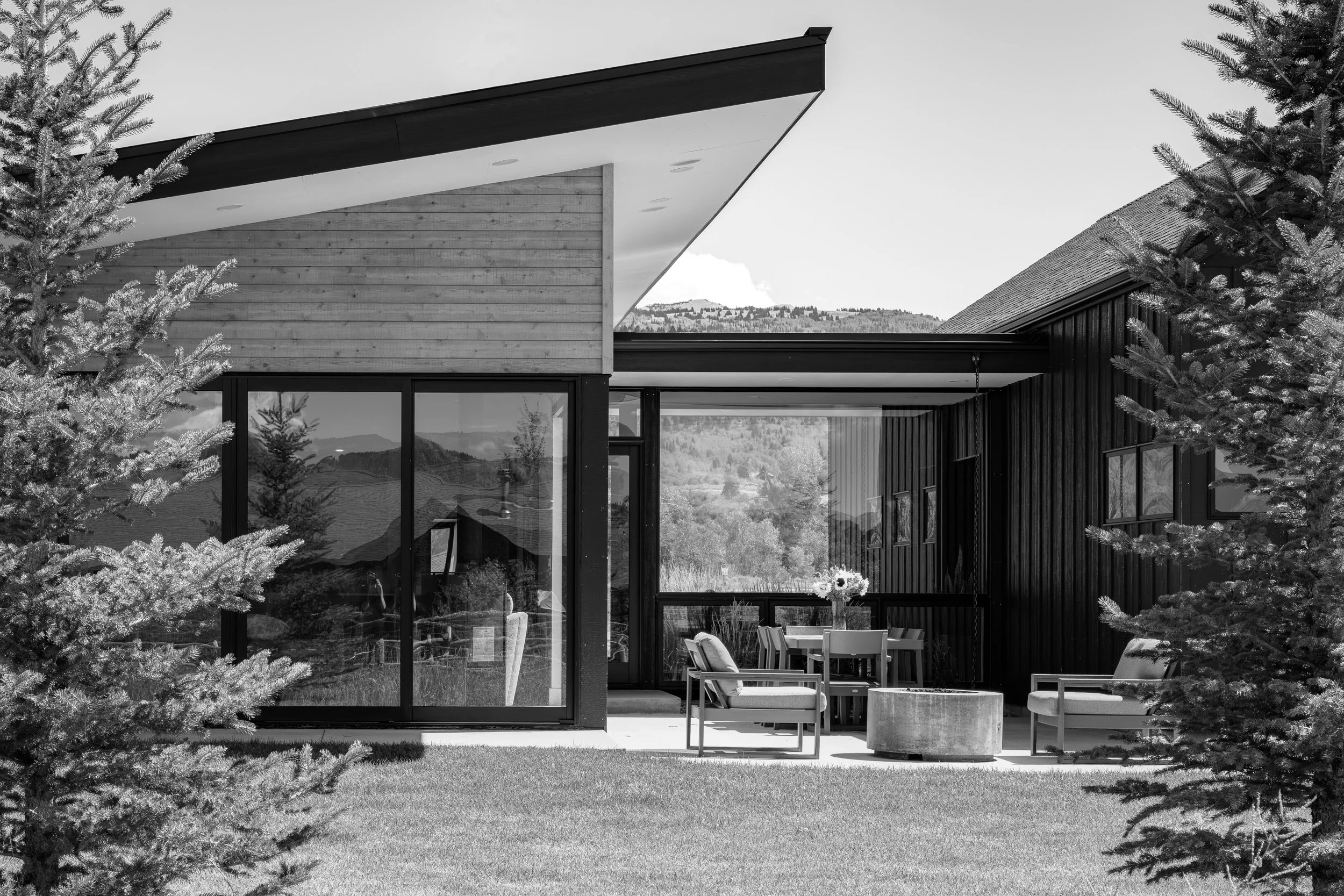 Modern high-performance home designed by Trimbach Builders & Design Studio in Victor Idaho