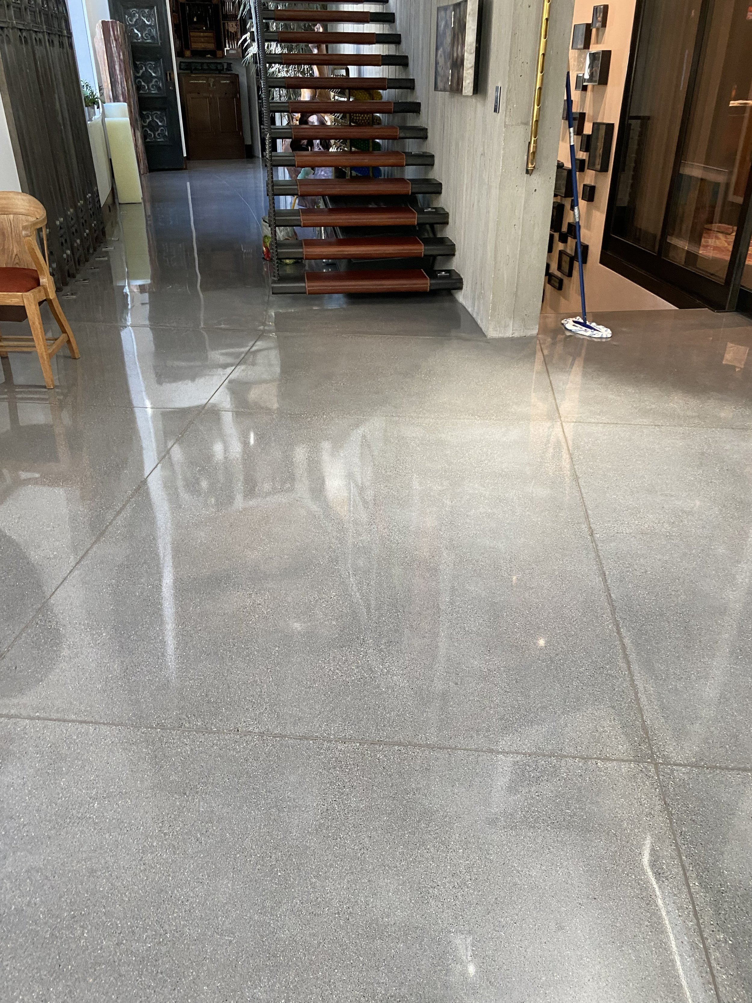 Aspen High Gloos Diamond Polished Concrete.jpg