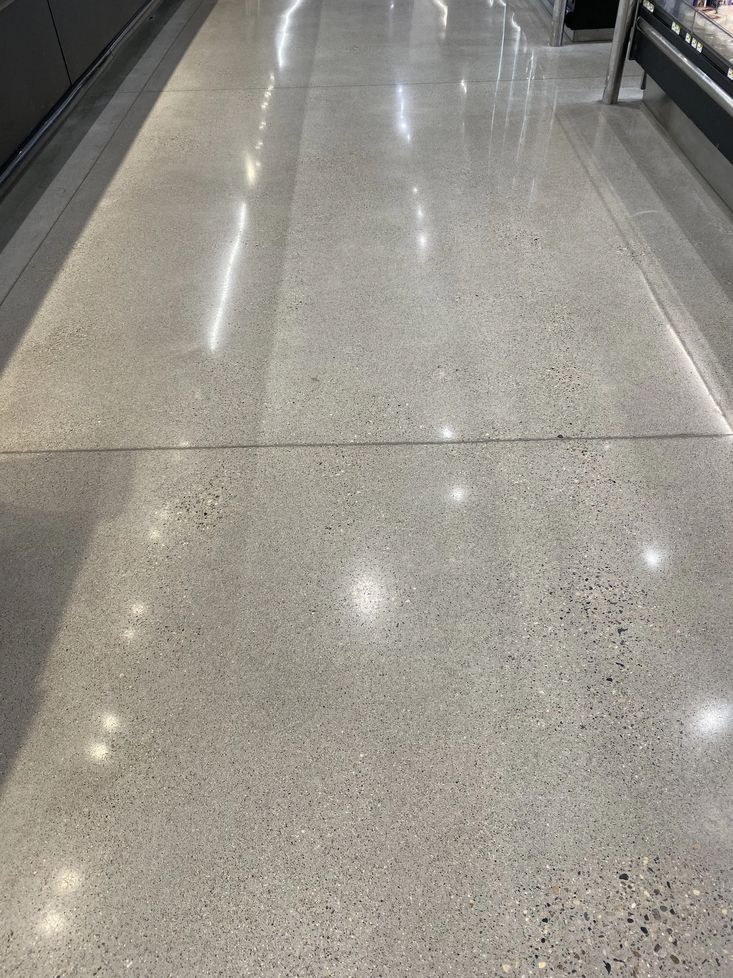 Retail Grocery Store Aisle Diamond Polsed Floor.jpg