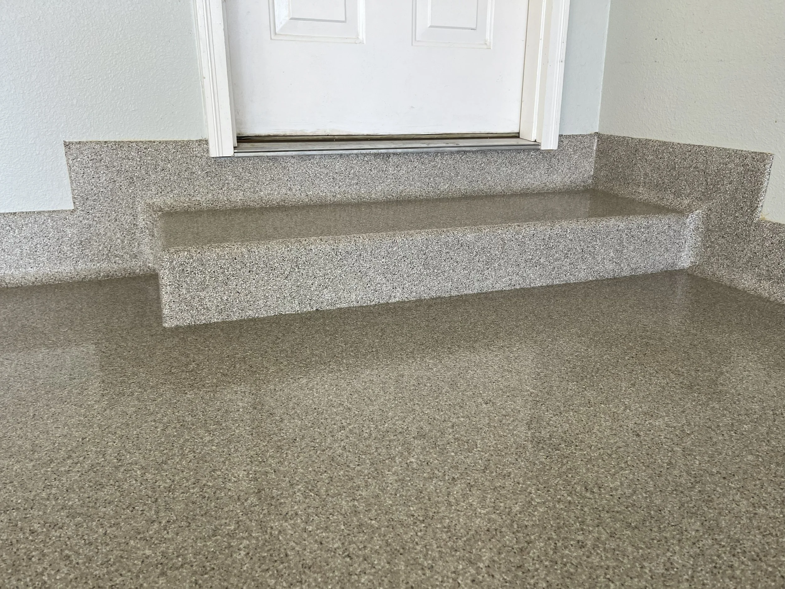Cordillera Garage Step with Intergrated Covebase.jpg