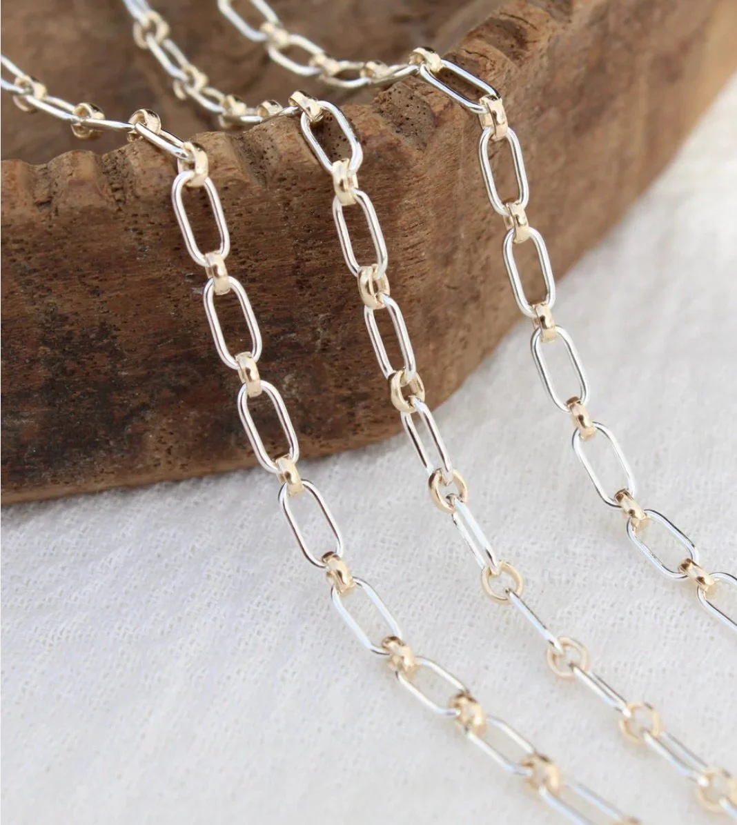 A couple newbies and a couple restocks. Wanted to share some of my latest arrivals! 

Anklet season is in full swing and each of these chains were purchased intentionally. You want something thicker, with a little more bling and sparkle for your ankl