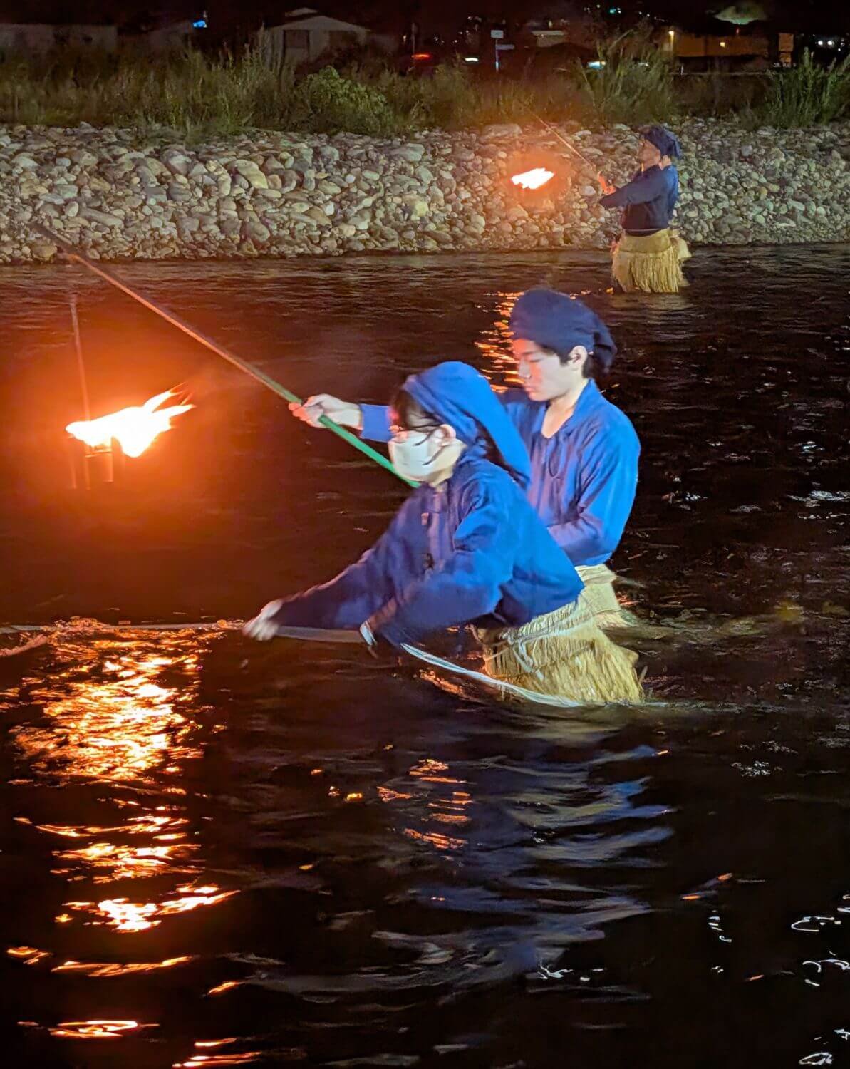 Tabi Trails samll group tour experienceing tradtional cormorant fishing demo