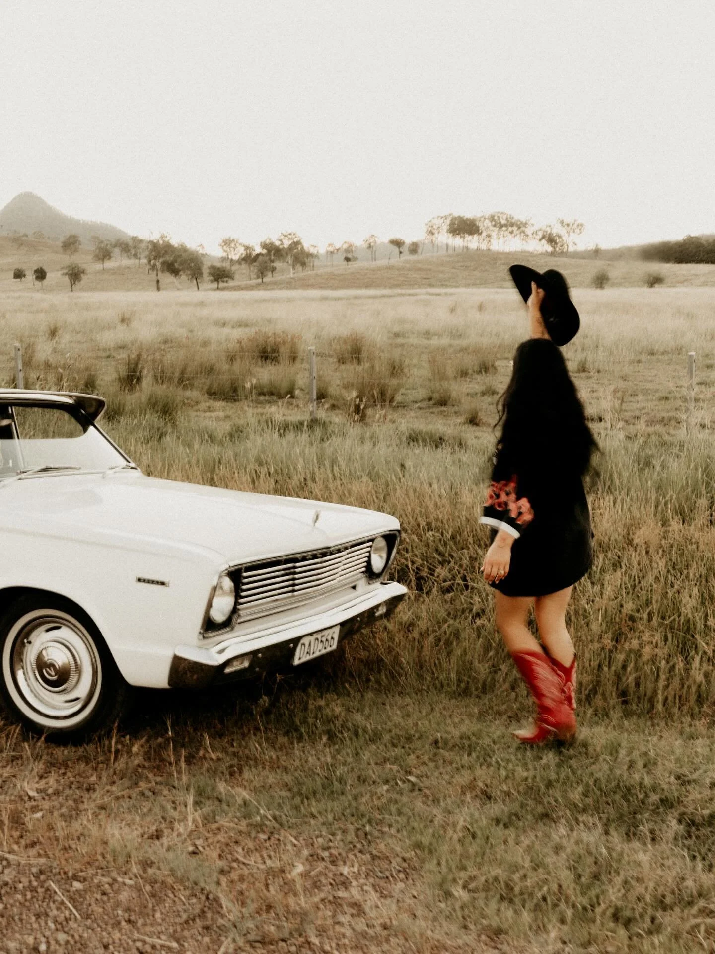 Spinning my way out of the weekend ❤️&zwj;🔥

No real switch off, just juggling life, work, and a million ideas at once. Still showing up, still creating, and still loving every brand I get to bring to life. Ready for a new week of building beautiful