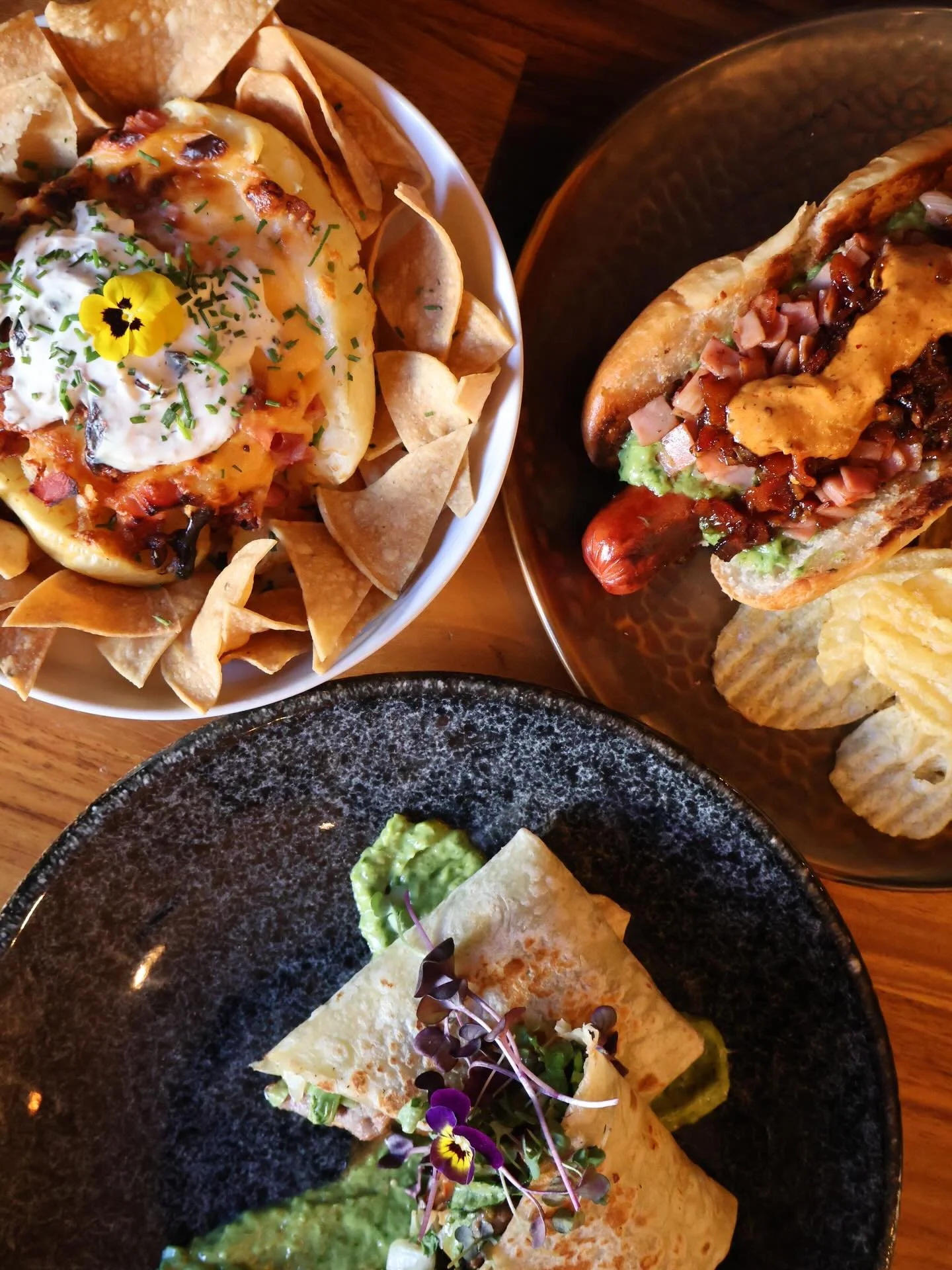 Ven a revivir el sabor que hizo que te enamoraras de nosotros! 

Disponibles por tiempo limitado ⏰✨

&bull; Wrap Sideral 🌯 
&bull; Papita Rellena 🥔 
&bull; Perrito Caliente 🌭