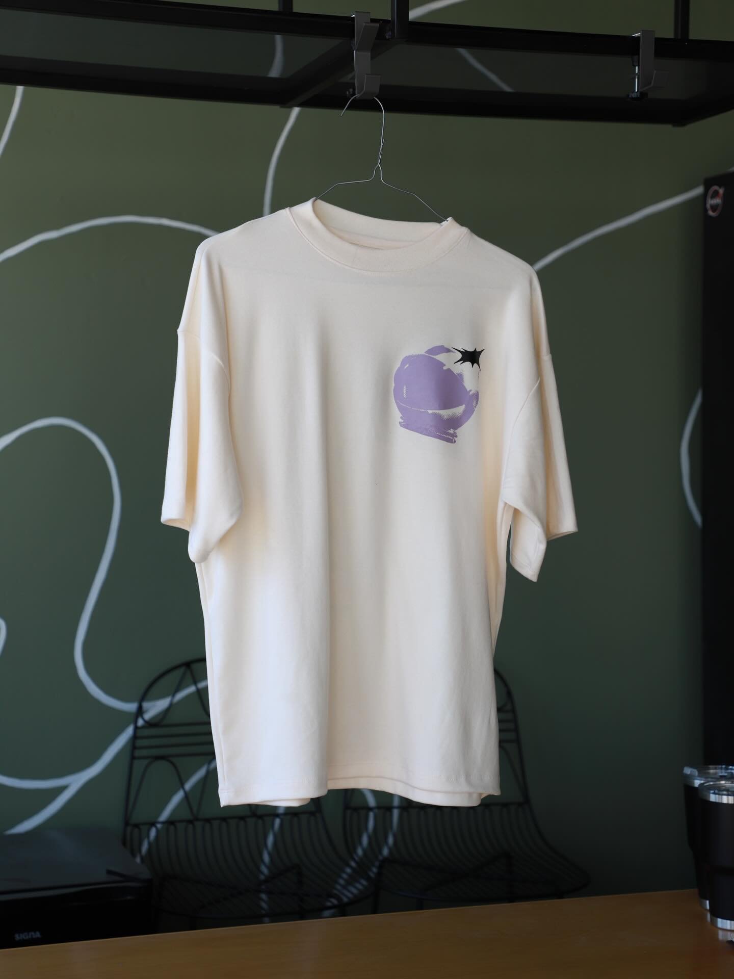 Porque el amor por el buen caf&eacute; tambi&eacute;n se lleva puesto, ya est&aacute; aqu&iacute; la nueva merch oficial de SIDERAL. 🛸💫