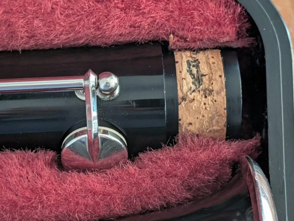 Example of damaged clarinet cork.
