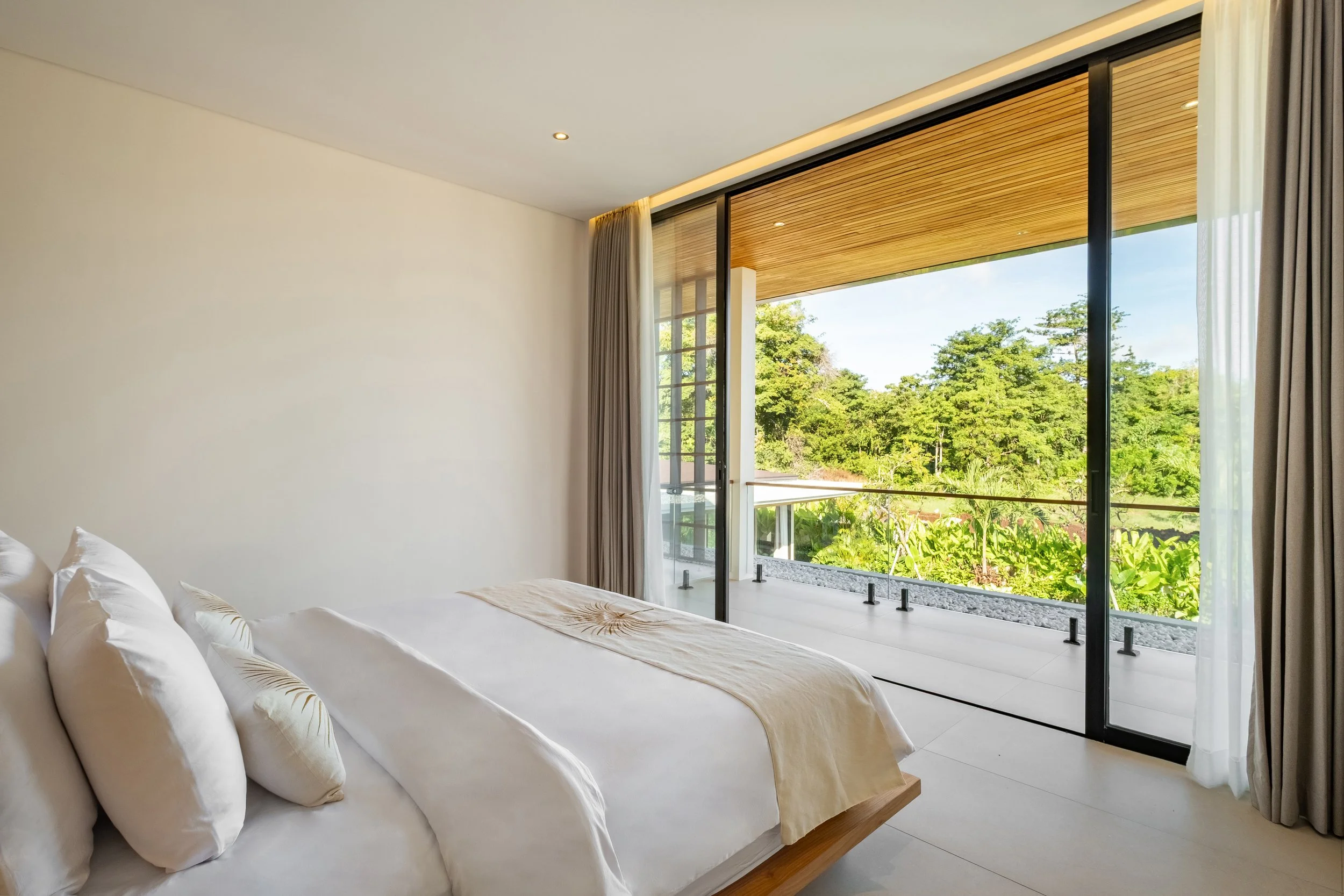 Main Bedroom - Ulu Mimpi Indah (2).jpg