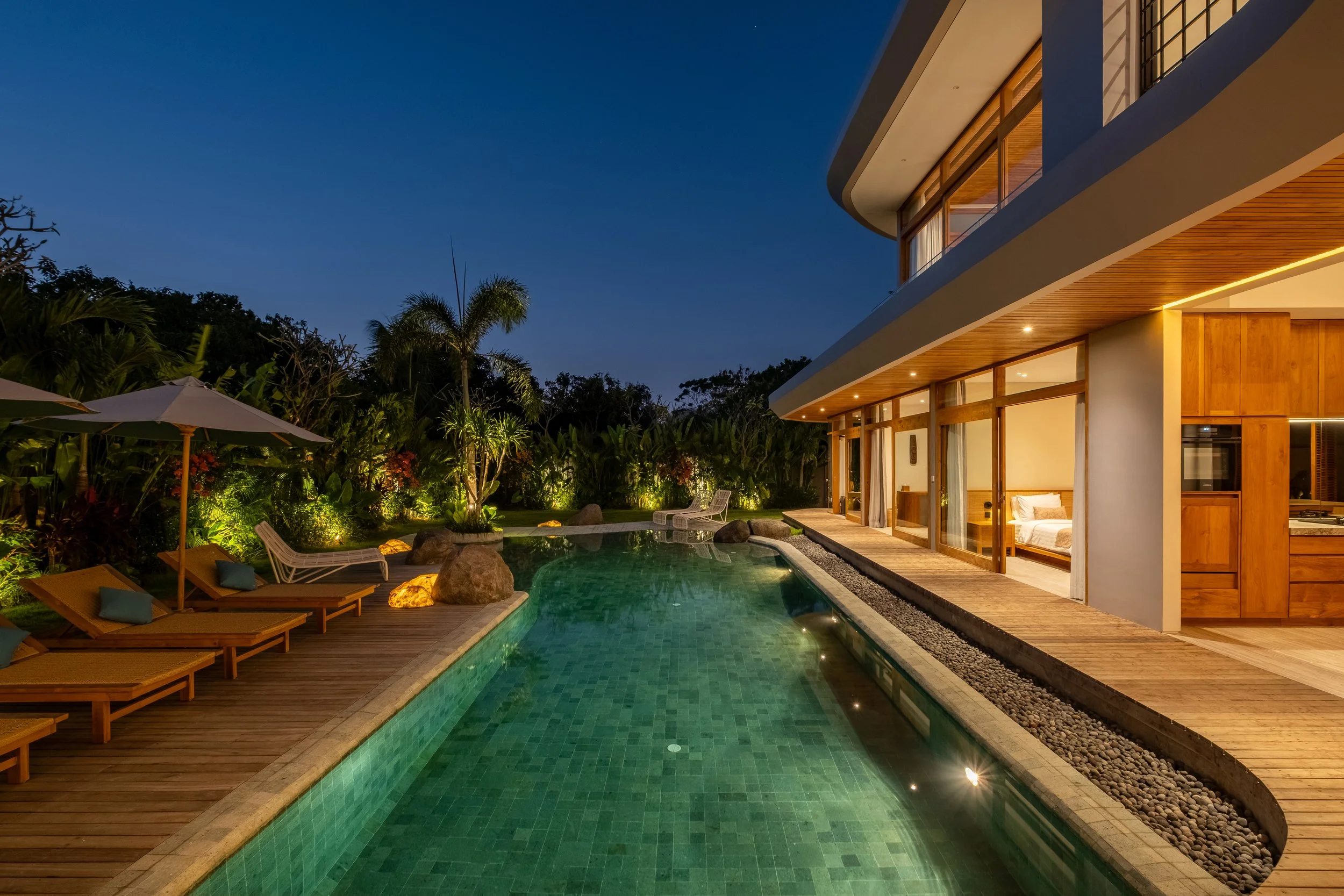 exotik-ananta-damai-39_night view pool.jpg