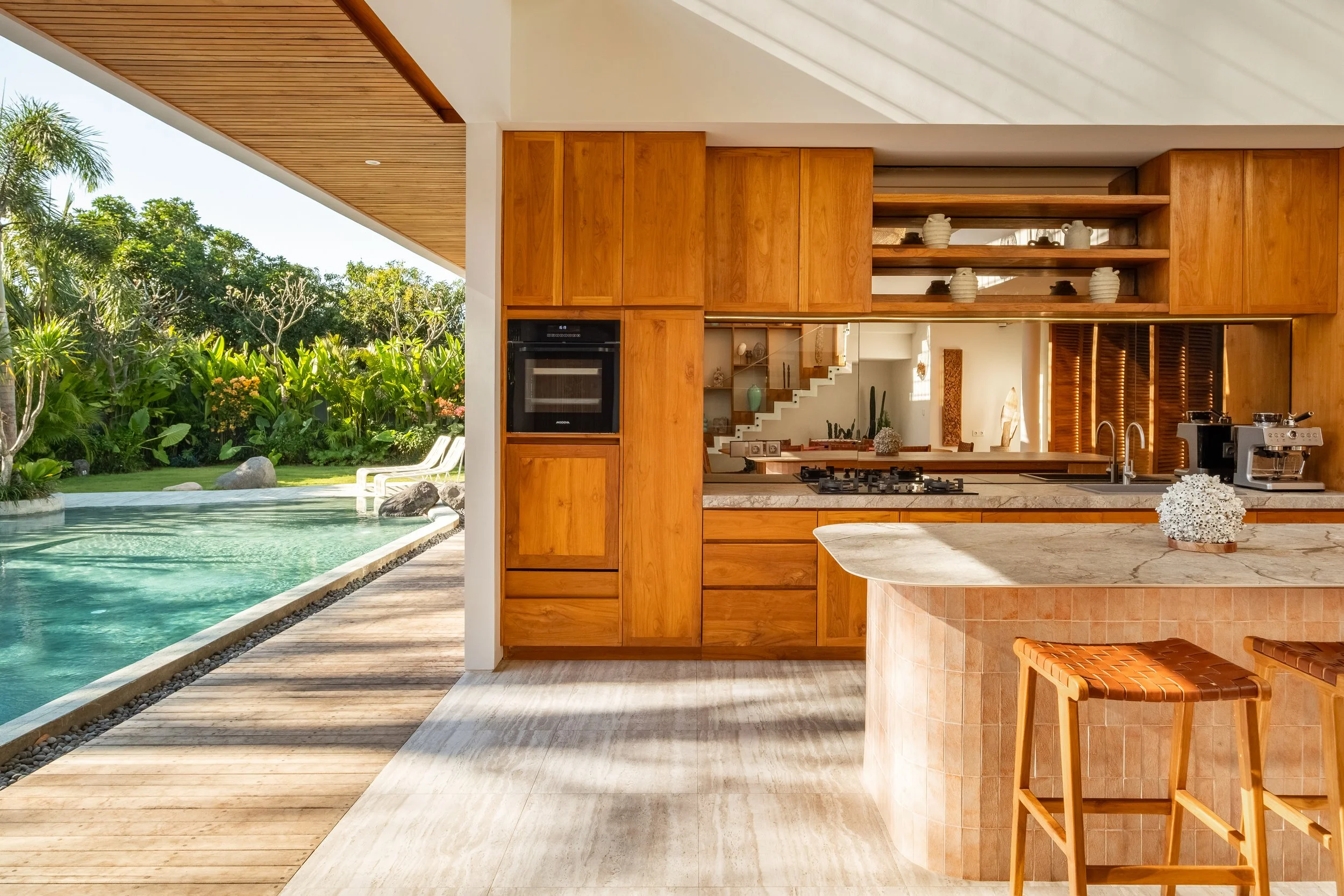 exotik-ananta-damai-11_Kitchen_Villa Uluwatu.jpg