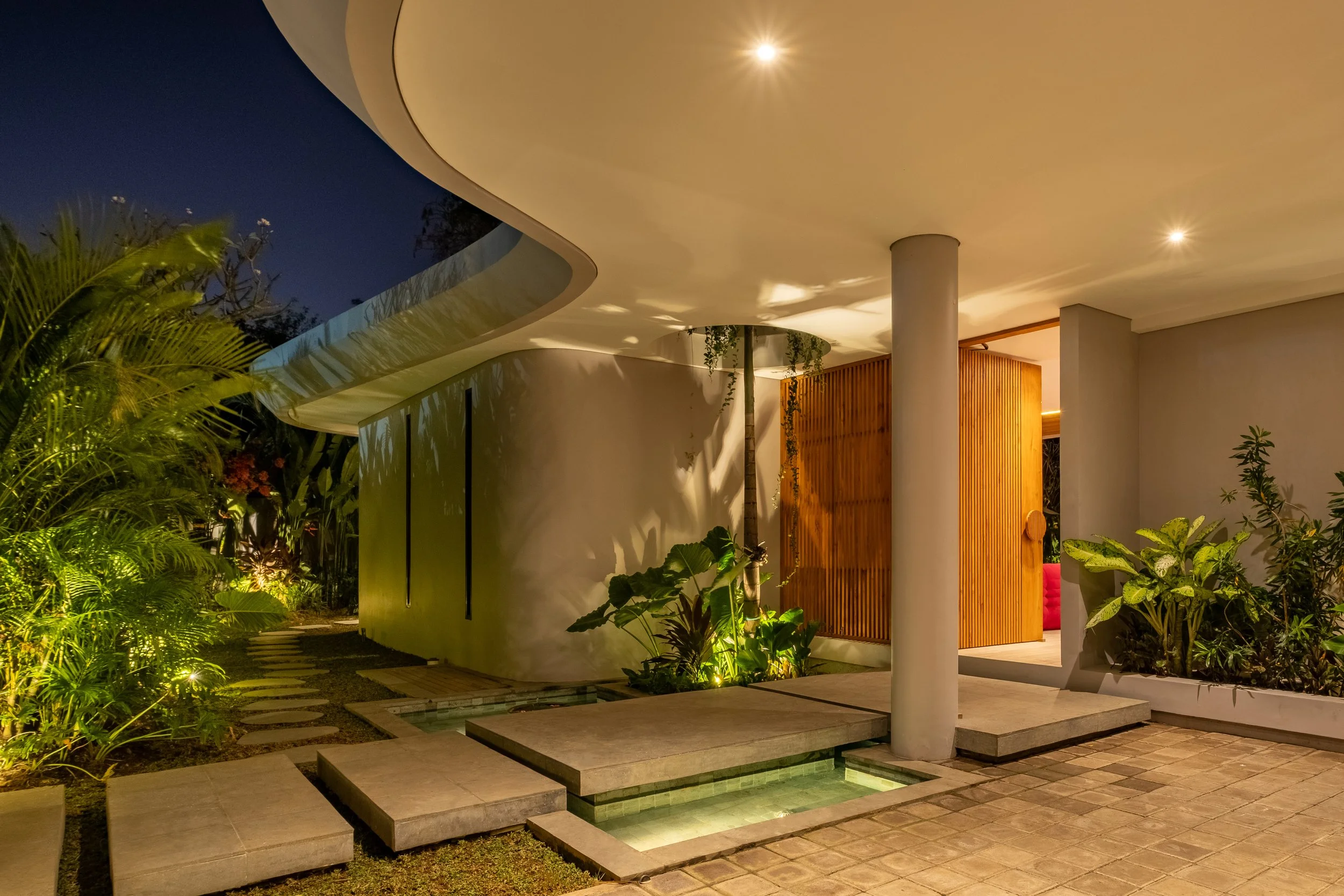 exotik-ananta-damai-44_Night Garden.jpg