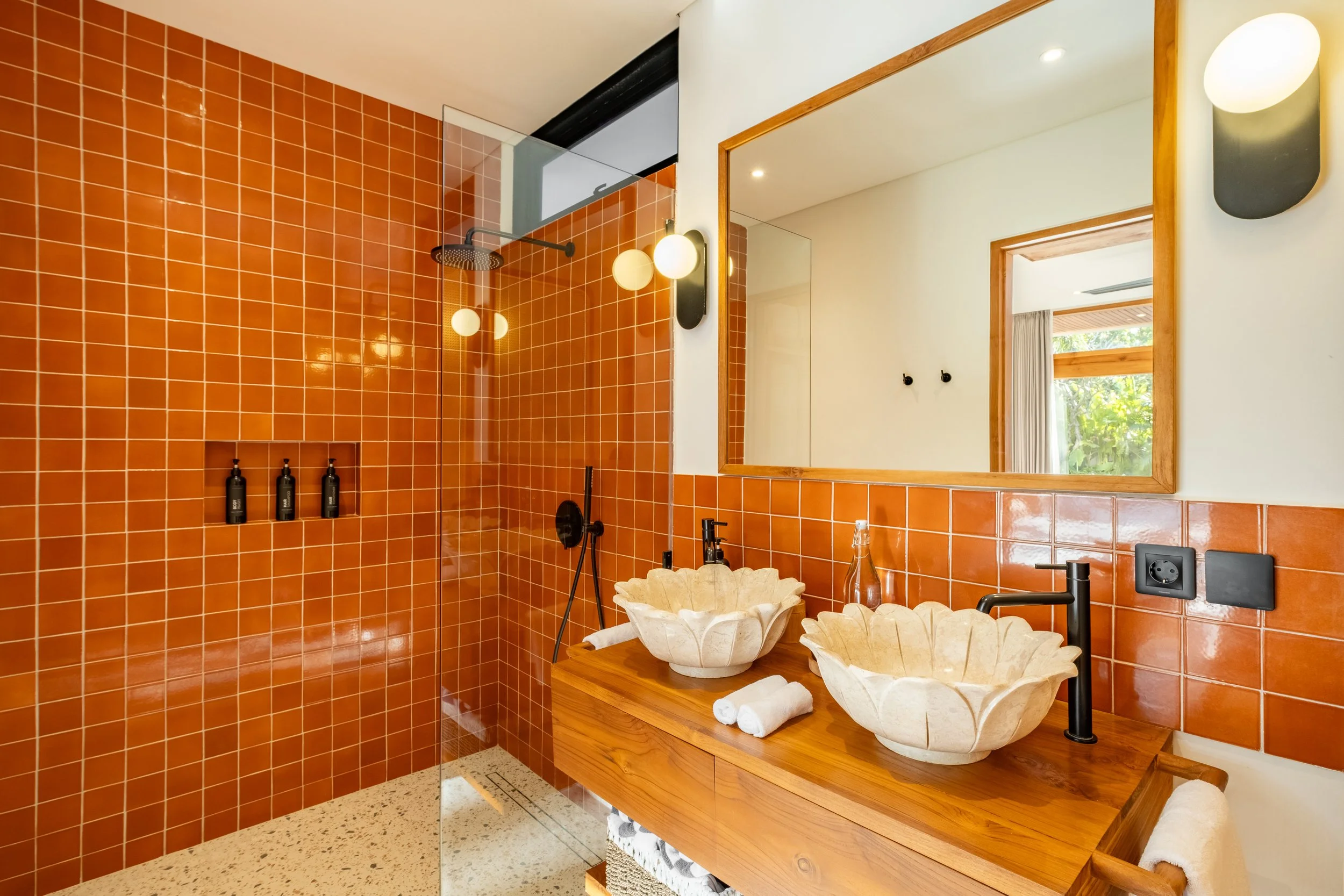 exotik-ananta-damai-17_Bathroom_Bedroom 1.jpg
