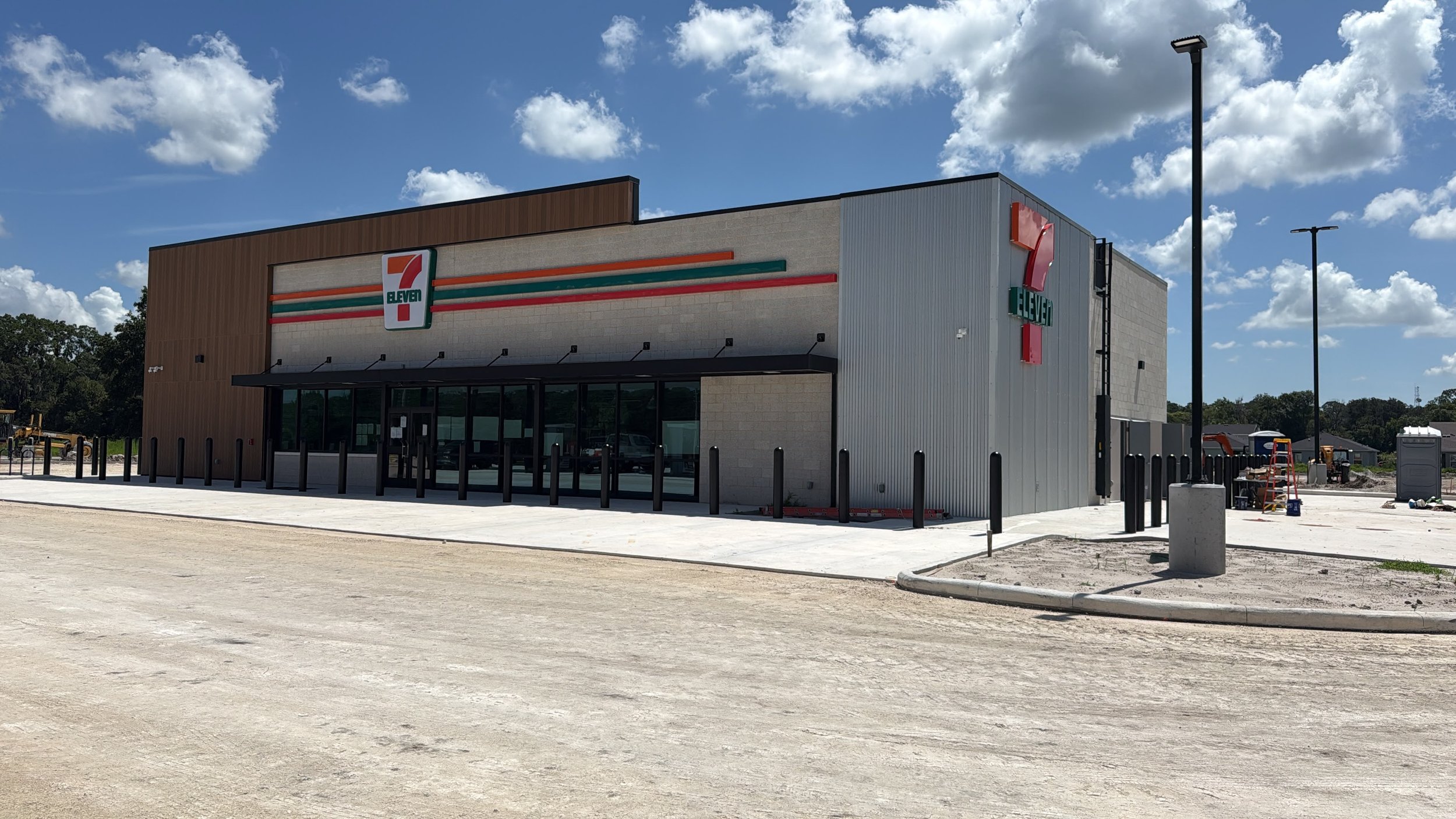 Front & side of store1.JPG