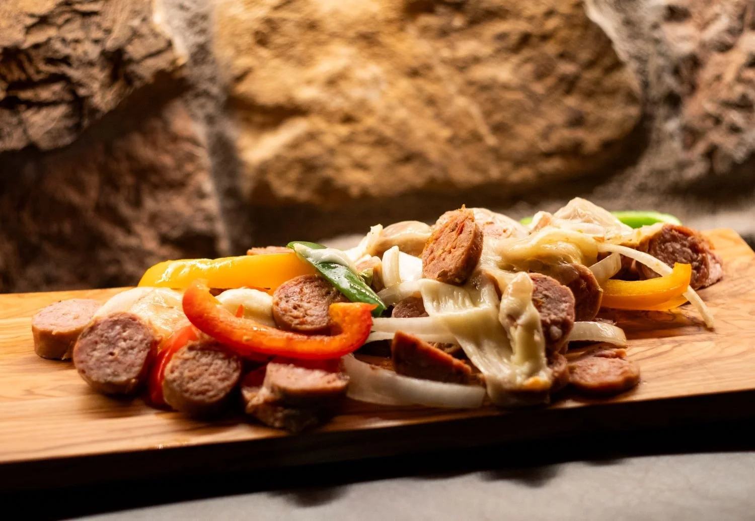 CHEATERS-CUT-SAUSAGE-VEGETABLES-04.jpg