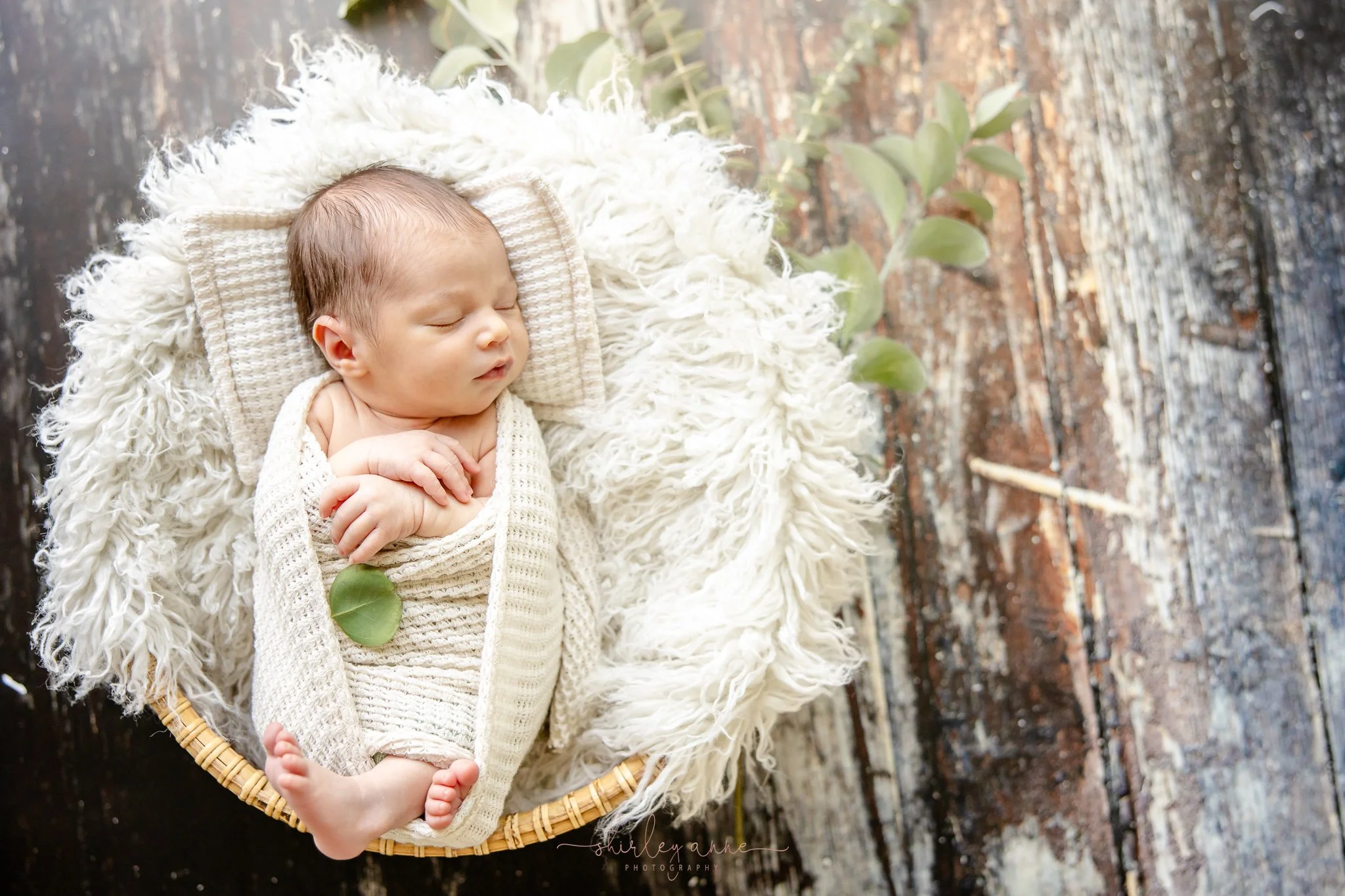 Gabi-Newborn-Sneak Peek-2.jpg