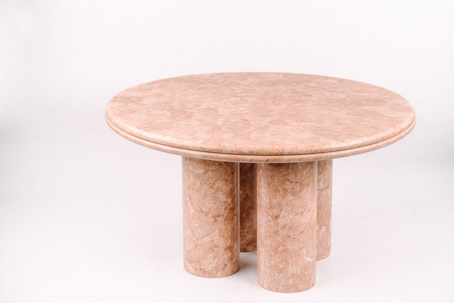 LUNA DINING PINK.png