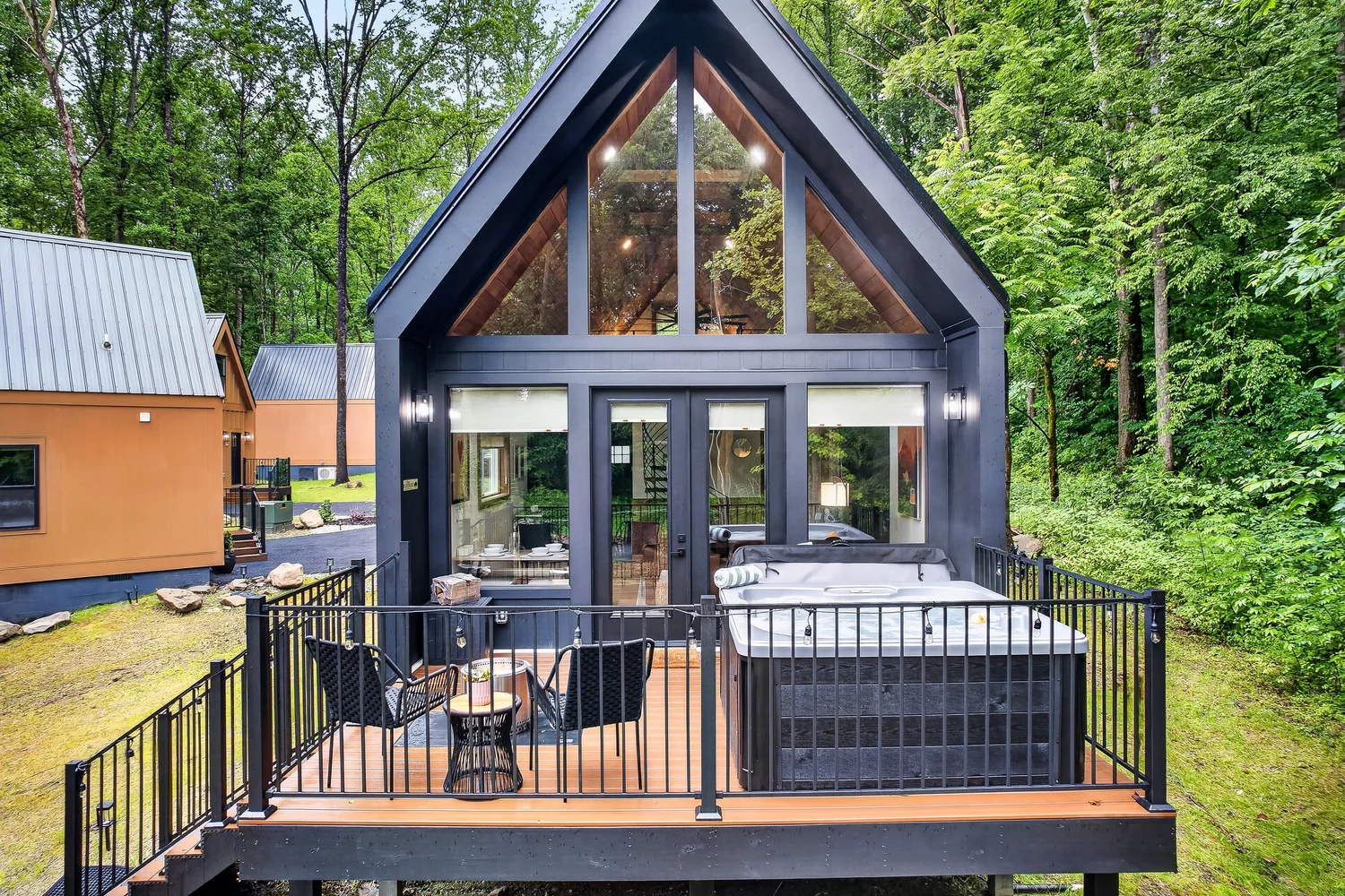 The Bluebird — firepit & grounds photo 11