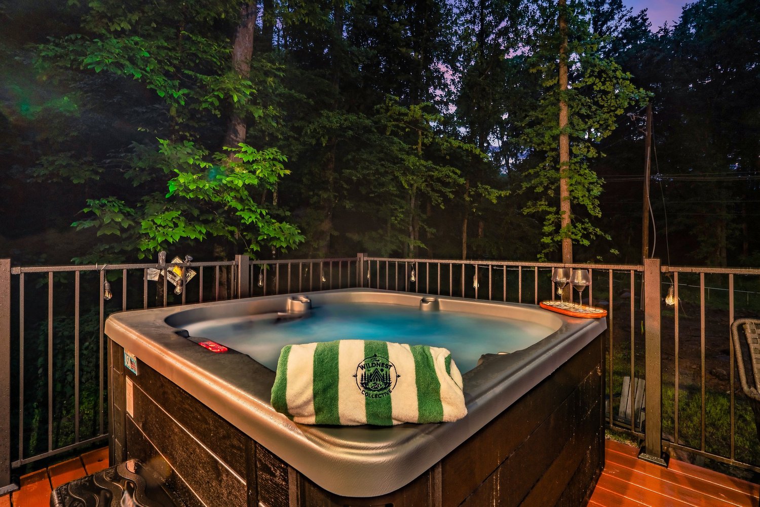 The Bluebird — deck & hot tub photo 1