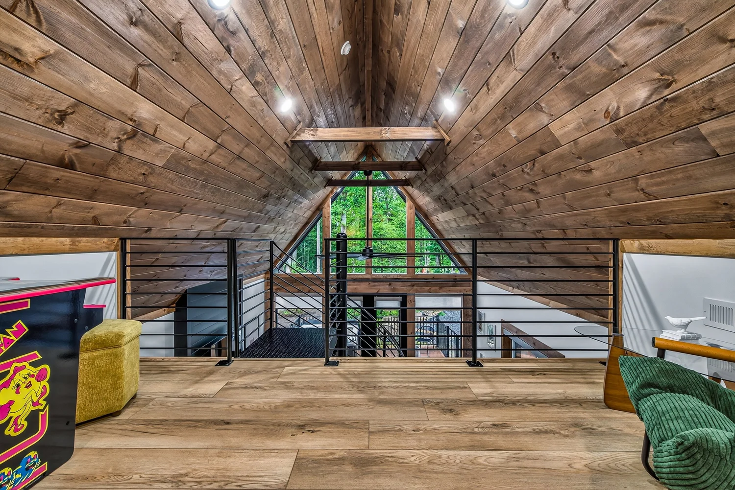 The Finch — loft & pac-man photo 3