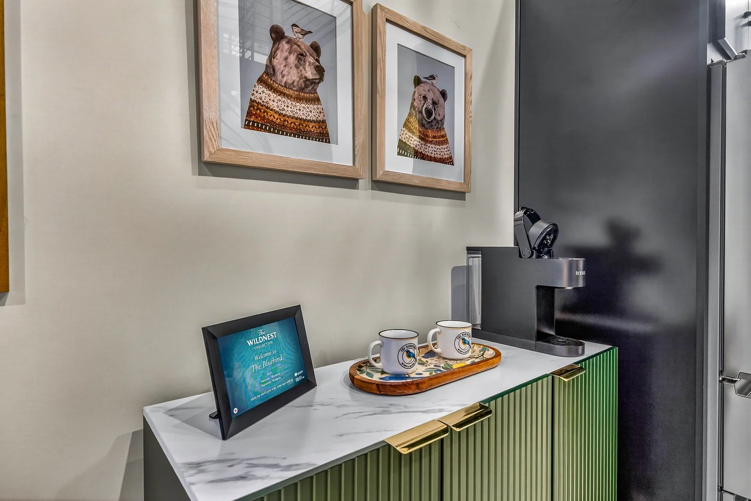 The Bluebird — kitchen & coffee photo 4